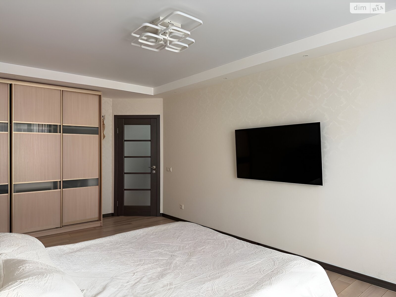 Продажа трехкомнатной квартиры в Святопетровское, на бул. Леси Украинки 12, фото 1 Продажа трехкомнатной квартиры в Святопетровское, на бул. Леси Украинки 12, фото 1