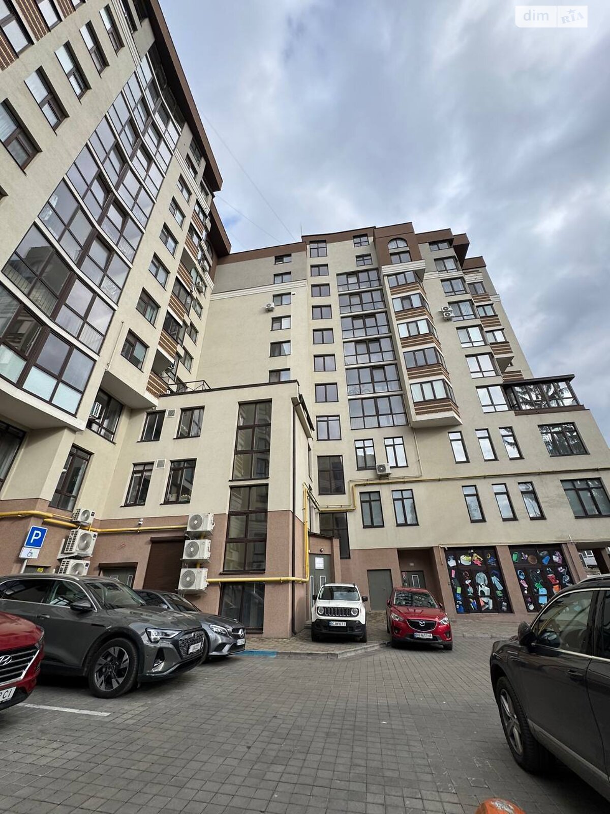 Продажа двухкомнатной квартиры в Тернополе, на пл. Героев Евромайдану 9, фото 1 Продажа двухкомнатной квартиры в Тернополе, на пл. Героев Евромайдану 9, фото 1