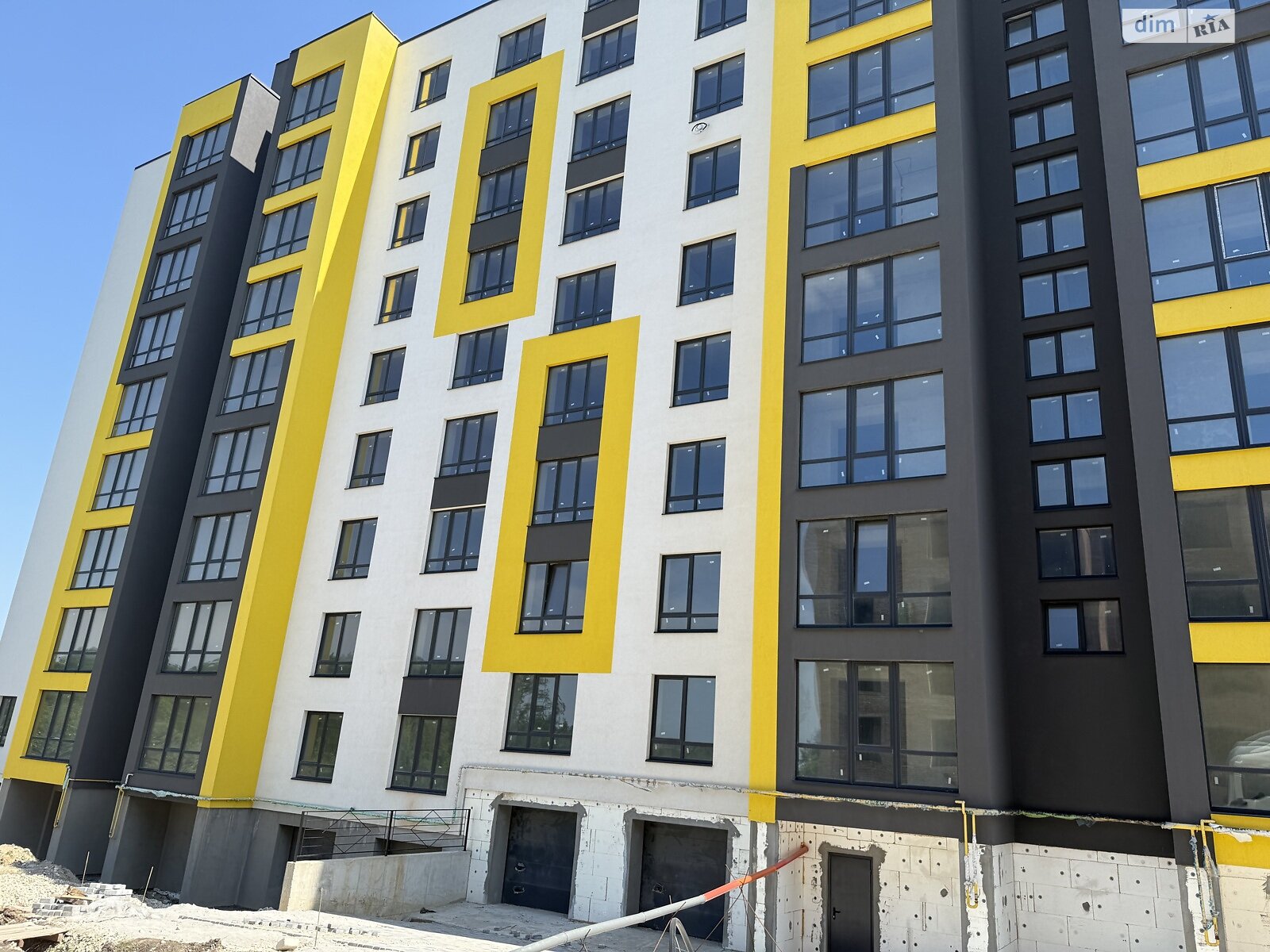 Продажа трехкомнатной квартиры в Тернополе, на ул. 15-го Апреля, фото 1 Продажа трехкомнатной квартиры в Тернополе, на ул. 15-го Апреля, фото 1