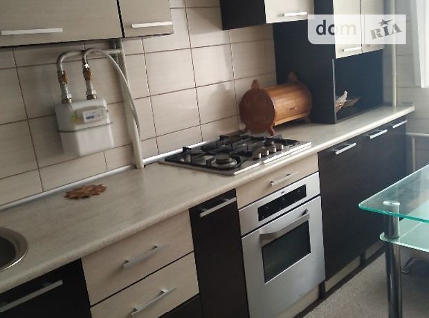 Продажа трехкомнатной квартиры в Тернополе, на ул. 15-го Апреля район Аляска фото 1 Продажа трехкомнатной квартиры в Тернополе, на ул. 15-го Апреля район Аляска фото 1