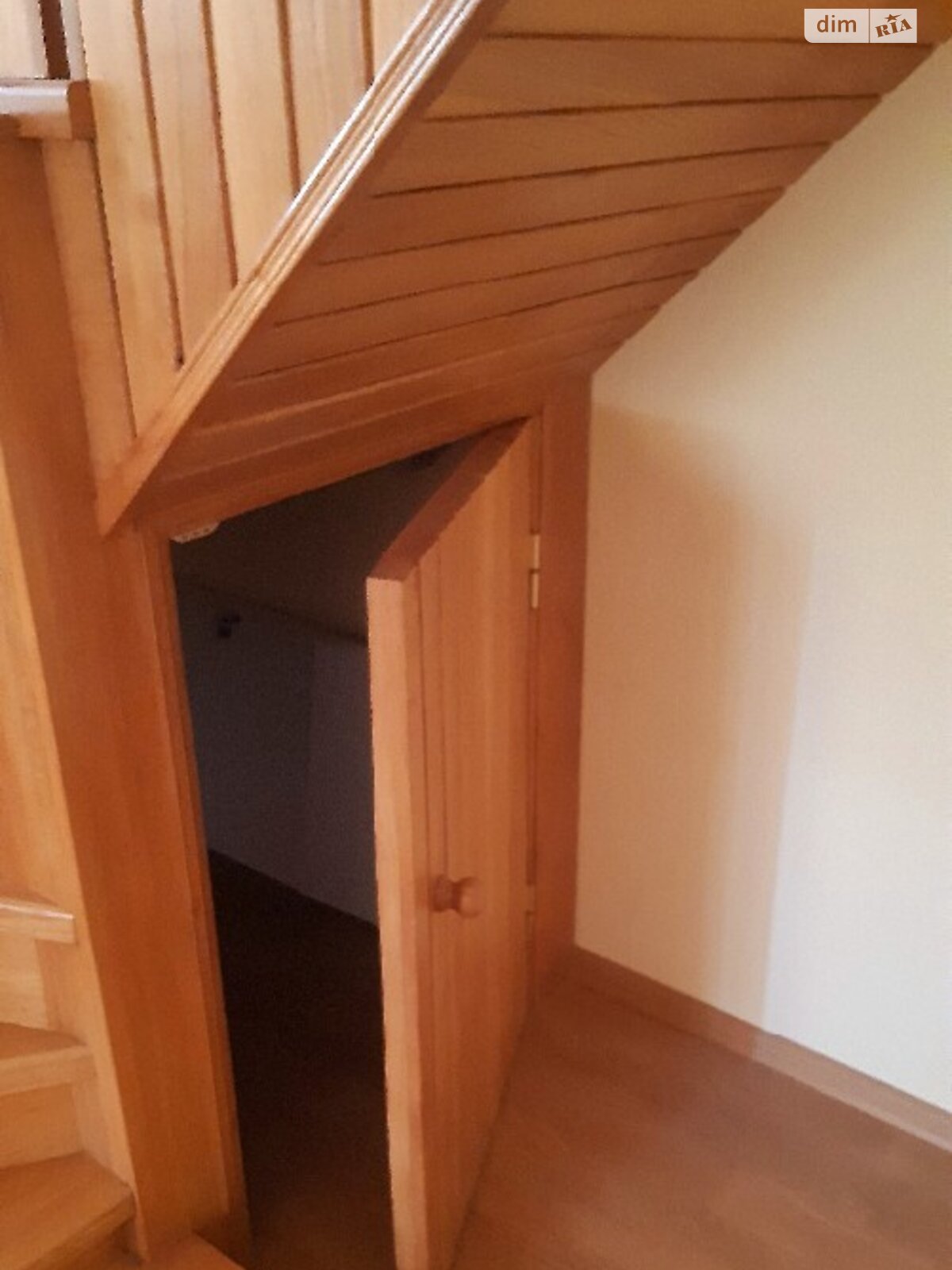 Продажа трехкомнатной квартиры в Тернополе, на ул. Курбаса Леся 7, район Аляска фото 1 Продажа трехкомнатной квартиры в Тернополе, на ул. Курбаса Леся 7, район Аляска фото 1