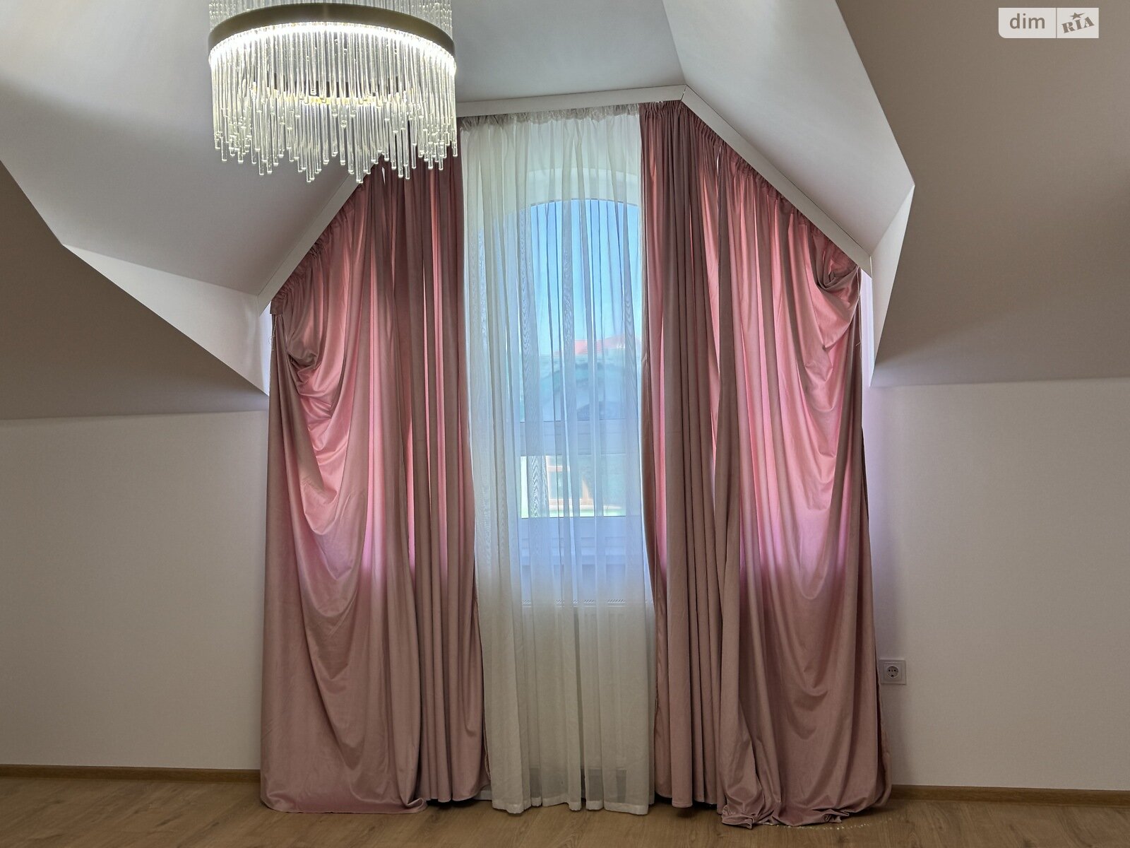 Продаж двокімнатної квартири в Тернополі, на вул. Курбаса Леся, район Аляска фото 1 Продаж двокімнатної квартири в Тернополі, на вул. Курбаса Леся, район Аляска фото 1
