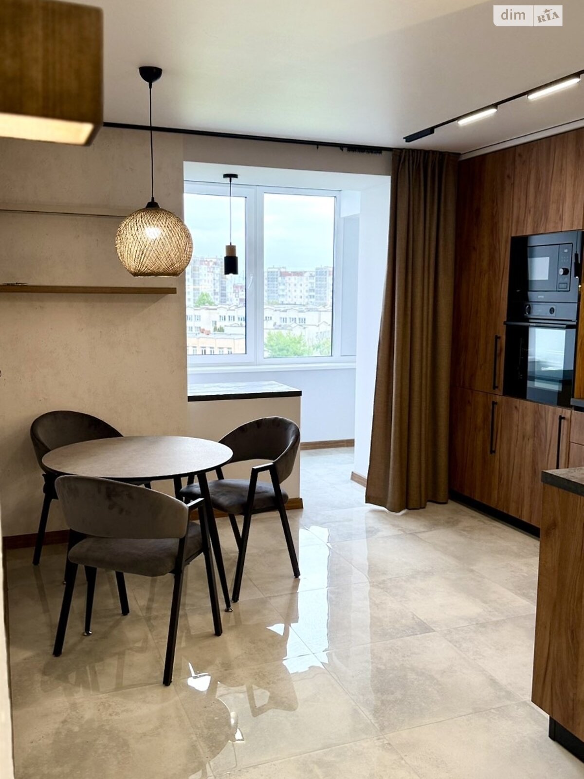 Продажа двухкомнатной квартиры в Тернополе, на ул. Курбаса Леся, район Аляска фото 1 Продажа двухкомнатной квартиры в Тернополе, на ул. Курбаса Леся, район Аляска фото 1