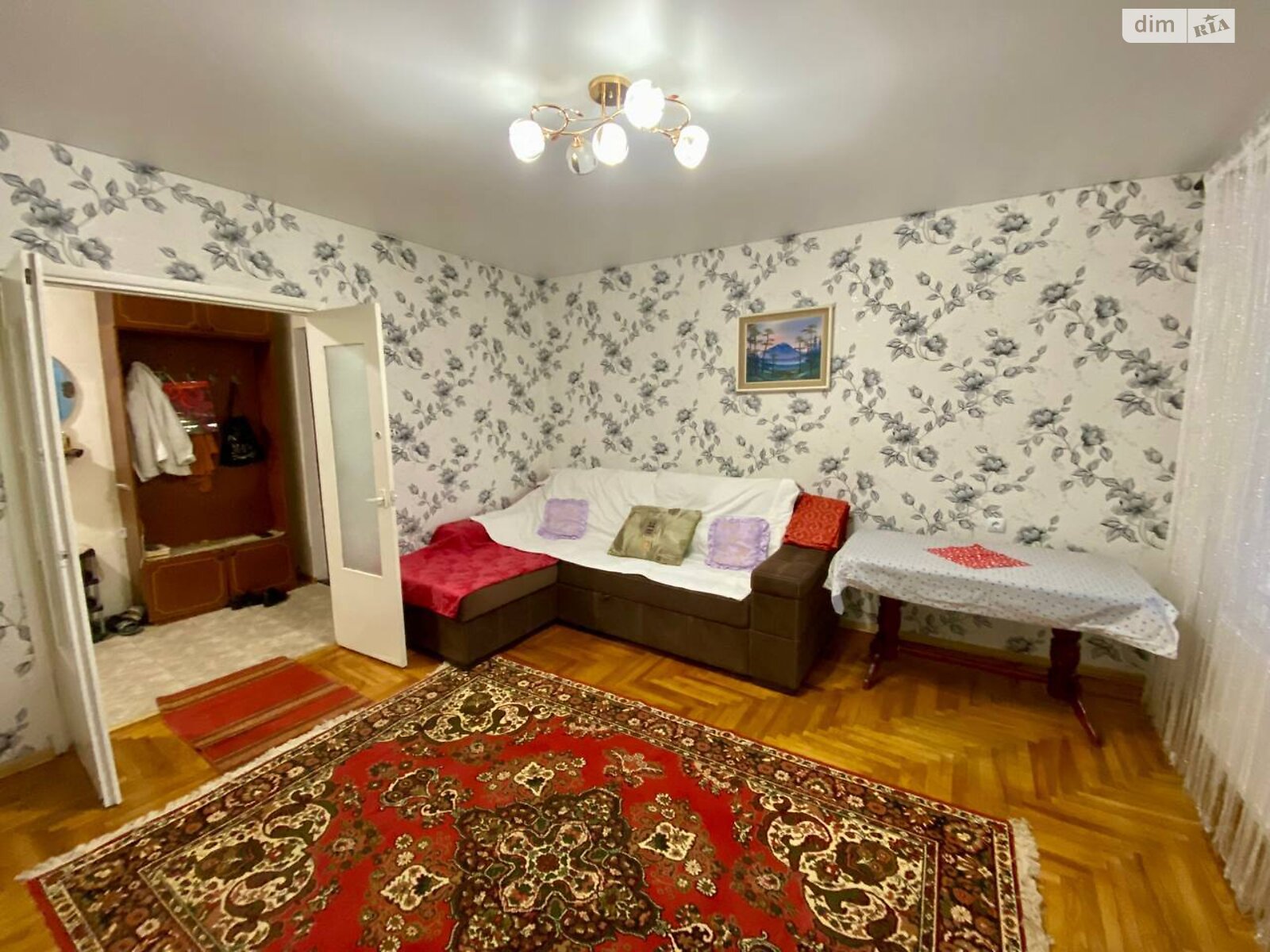 Продажа трехкомнатной квартиры в Тернополе, на ул. Курбаса Леся, район Аляска фото 1 Продажа трехкомнатной квартиры в Тернополе, на ул. Курбаса Леся, район Аляска фото 1
