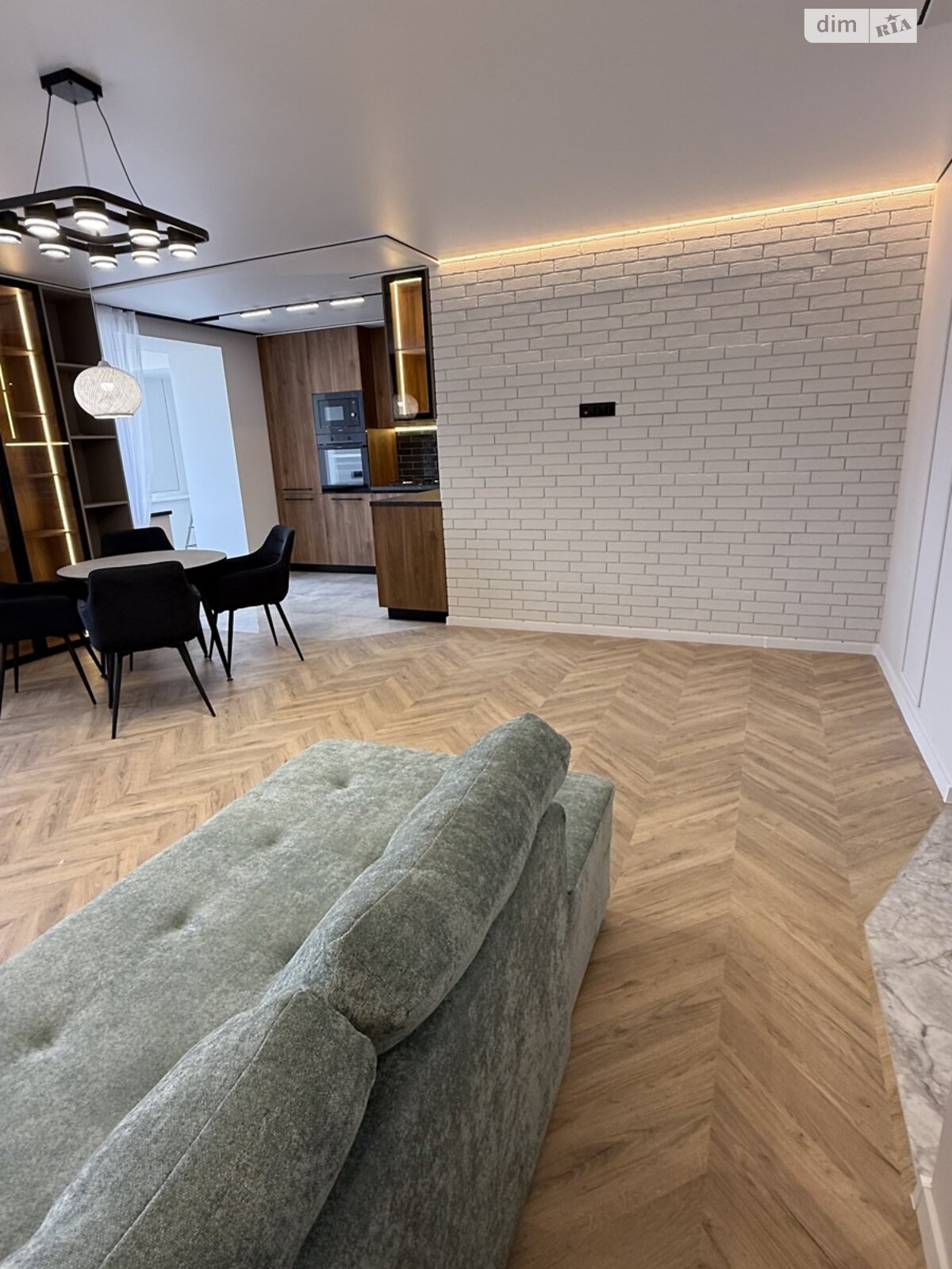 Продажа трехкомнатной квартиры в Тернополе, на ул. Курбаса Леся 10, район Аляска фото 1 Продажа трехкомнатной квартиры в Тернополе, на ул. Курбаса Леся 10, район Аляска фото 1