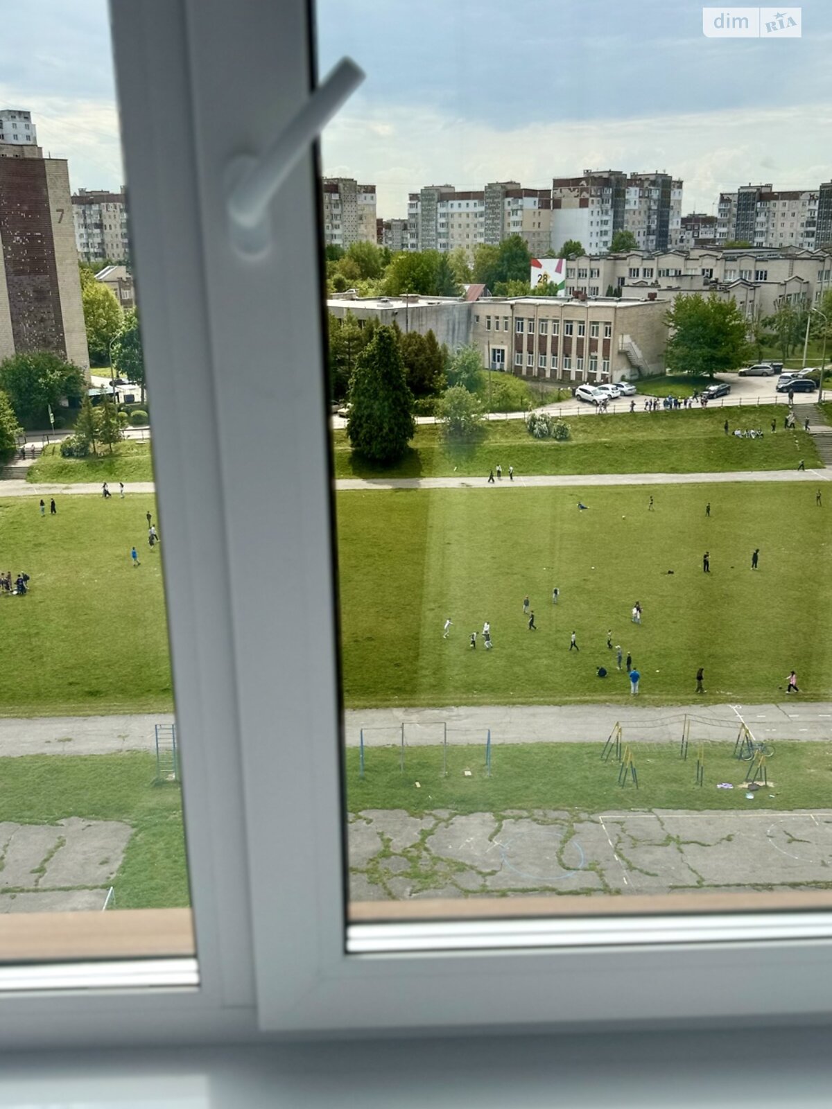 Продажа трехкомнатной квартиры в Тернополе, на ул. Курбаса Леся 10, район Аляска фото 1 Продажа трехкомнатной квартиры в Тернополе, на ул. Курбаса Леся 10, район Аляска фото 1
