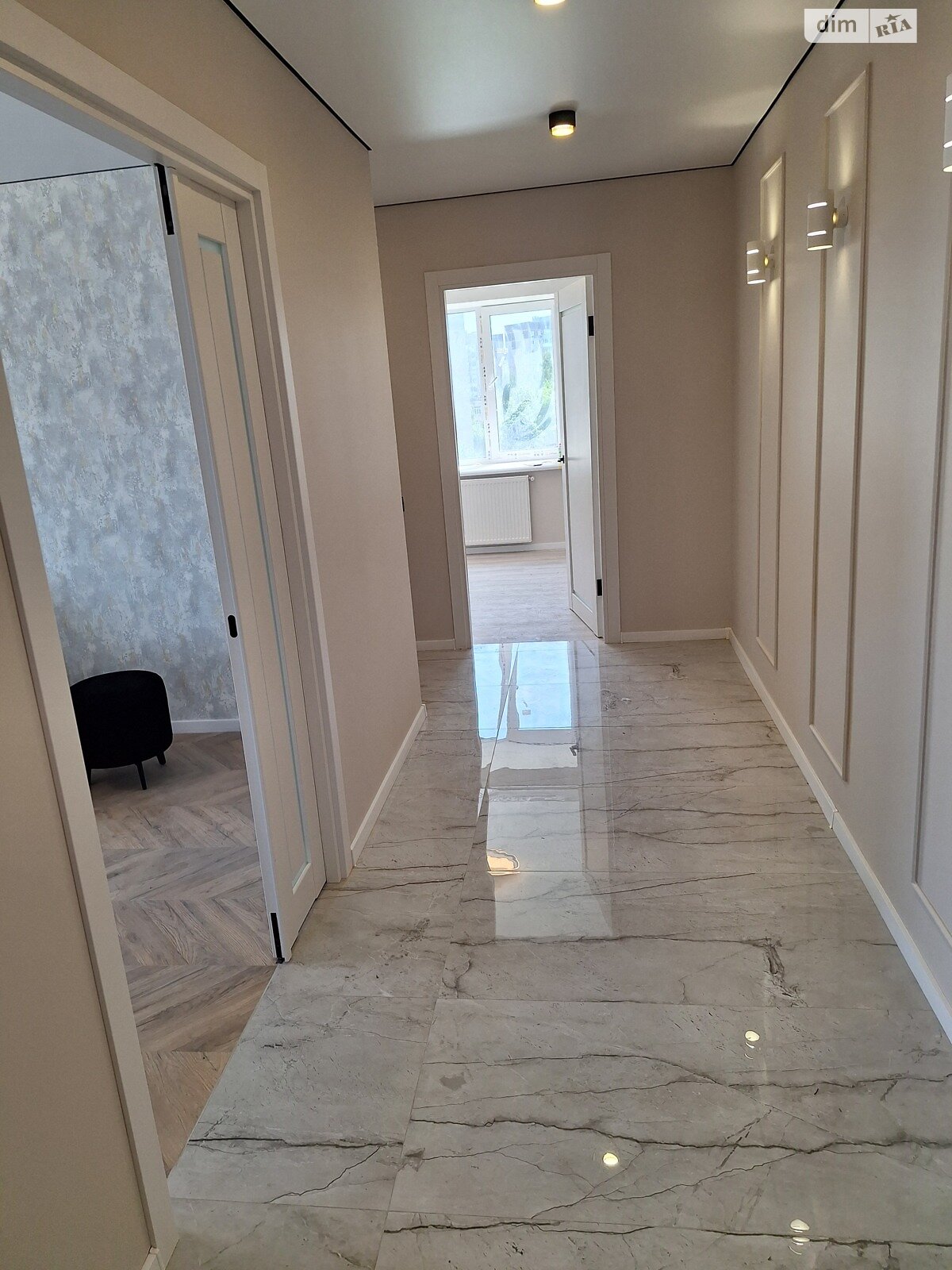 Продаж трикімнатної квартири в Тернополі, на вул. Курбаса Леся, район Аляска фото 1 Продаж трикімнатної квартири в Тернополі, на вул. Курбаса Леся, район Аляска фото 1