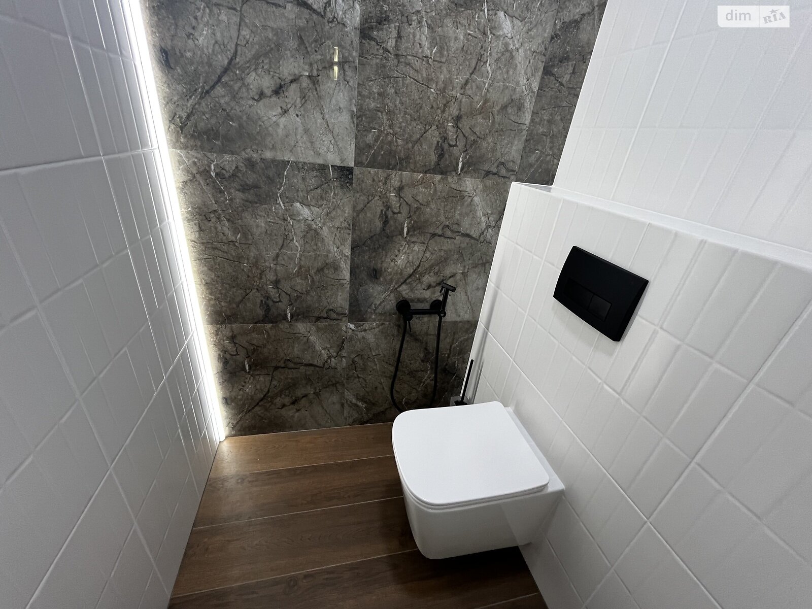 Продаж трикімнатної квартири в Тернополі, на вул. Курбаса Леся 10, район Аляска фото 1