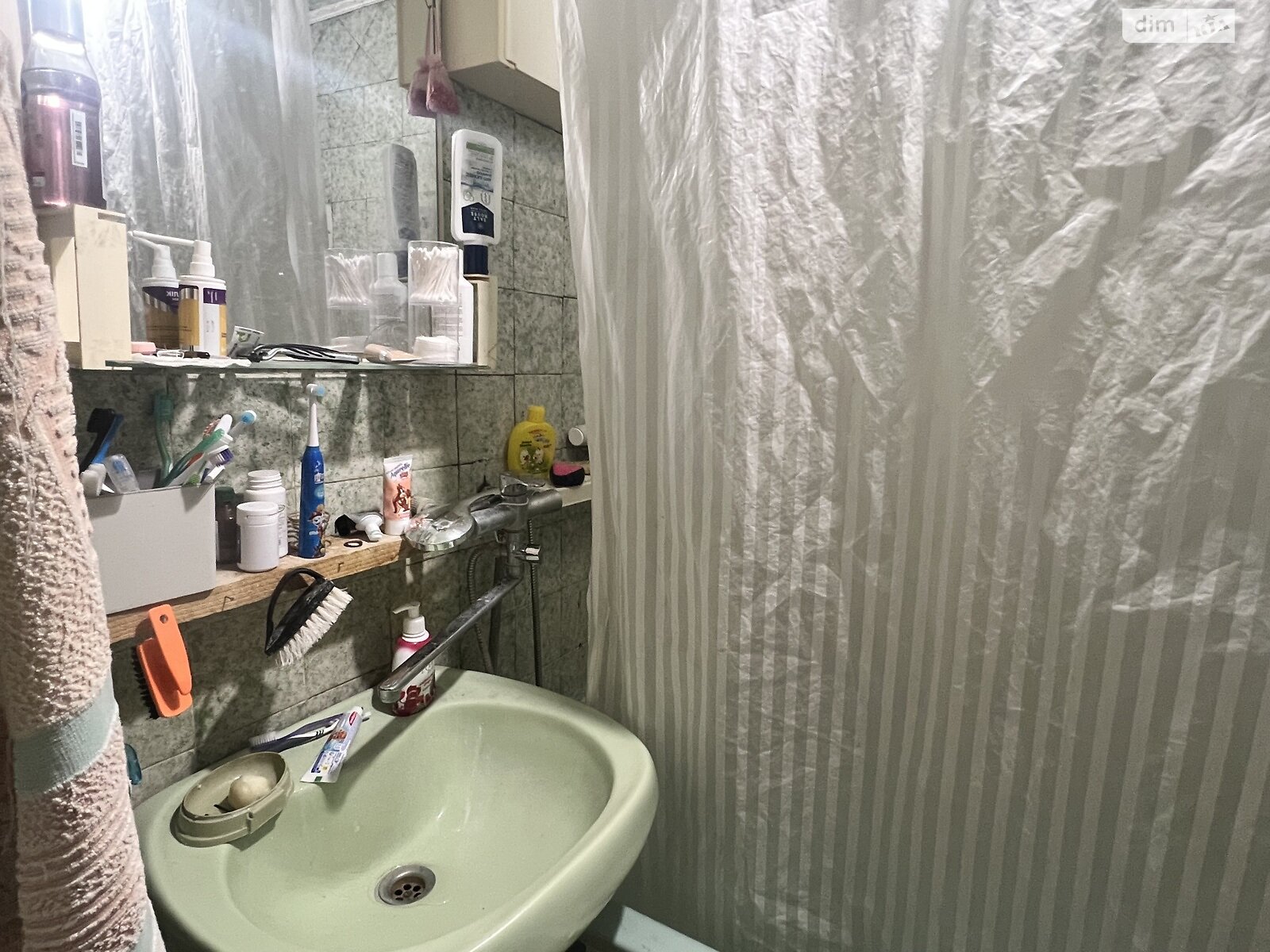 Продаж двокімнатної квартири в Тернополі, на вул. Симоненка Василя 1, район Аляска фото 1 Продаж двокімнатної квартири в Тернополі, на вул. Симоненка Василя 1, район Аляска фото 1