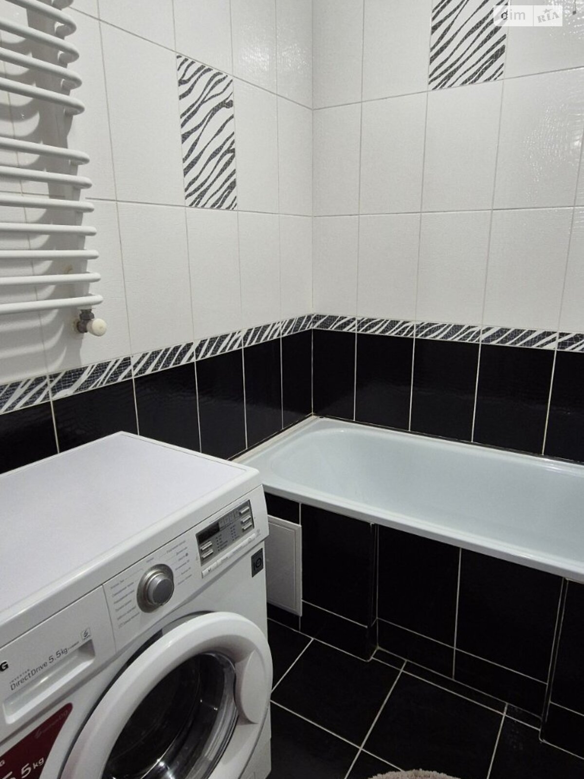 Продажа трехкомнатной квартиры в Тернополе, на бул. Вишневецкого Дмитрия, район Аляска фото 1