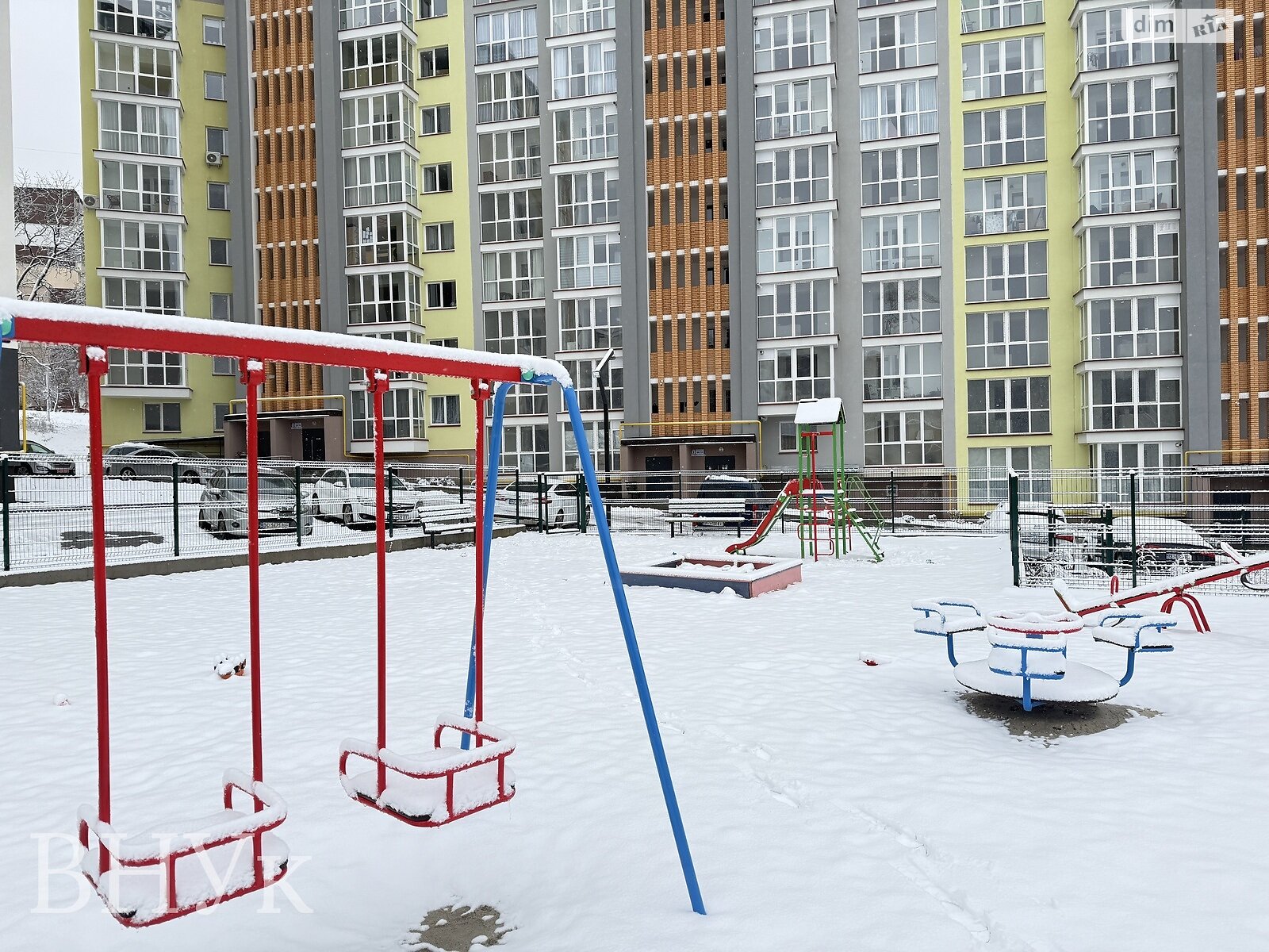 Продаж трикімнатної квартири в Тернополі, на вул. Володимира Великого, район Аляска фото 1 Продаж трикімнатної квартири в Тернополі, на вул. Володимира Великого, район Аляска фото 1
