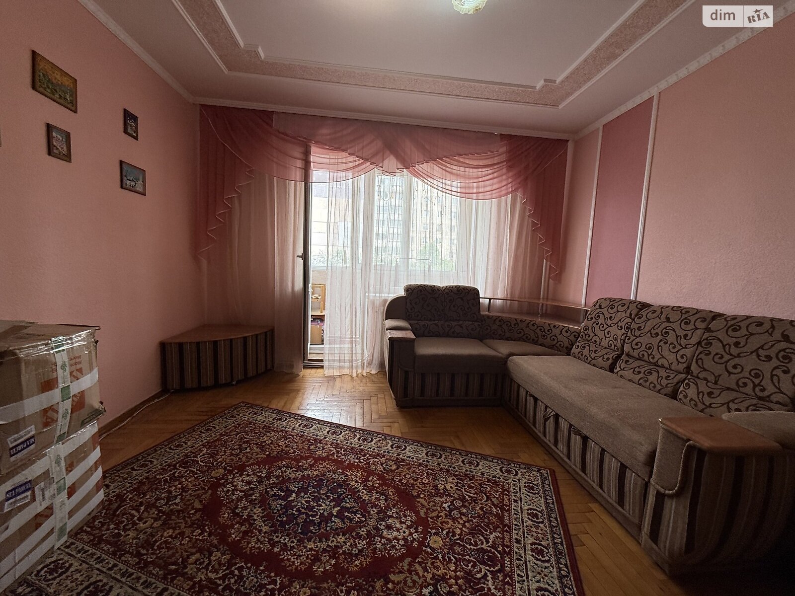 Продажа трехкомнатной квартиры в Тернополе, на ул. Владимира Великого, район Аляска фото 1 Продажа трехкомнатной квартиры в Тернополе, на ул. Владимира Великого, район Аляска фото 1