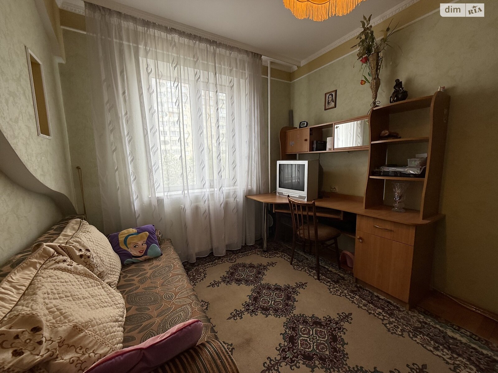 Продажа трехкомнатной квартиры в Тернополе, на ул. Владимира Великого, район Аляска фото 1 Продажа трехкомнатной квартиры в Тернополе, на ул. Владимира Великого, район Аляска фото 1