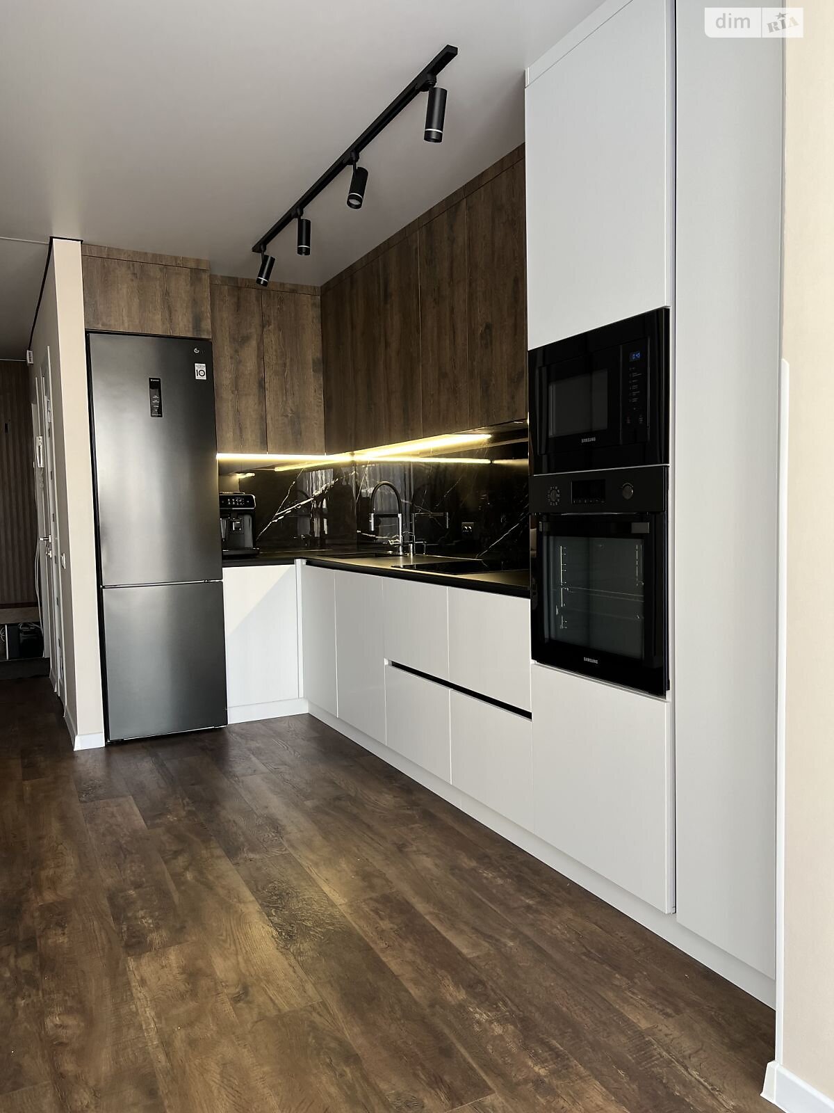 Продаж двокімнатної квартири в Тернополі, на вул. Володимира Великого, район Аляска фото 1