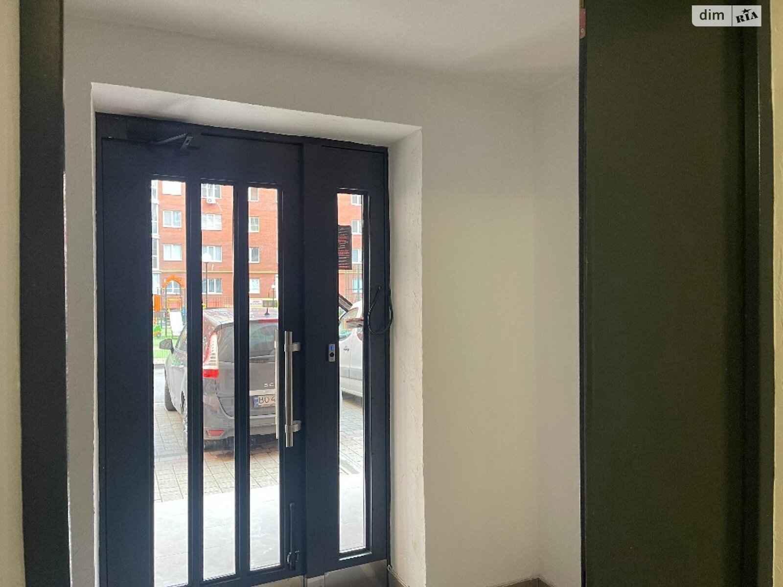 Продаж трикімнатної квартири в Тернополі, на вул. Київська, район Аляска фото 1 Продаж трикімнатної квартири в Тернополі, на вул. Київська, район Аляска фото 1