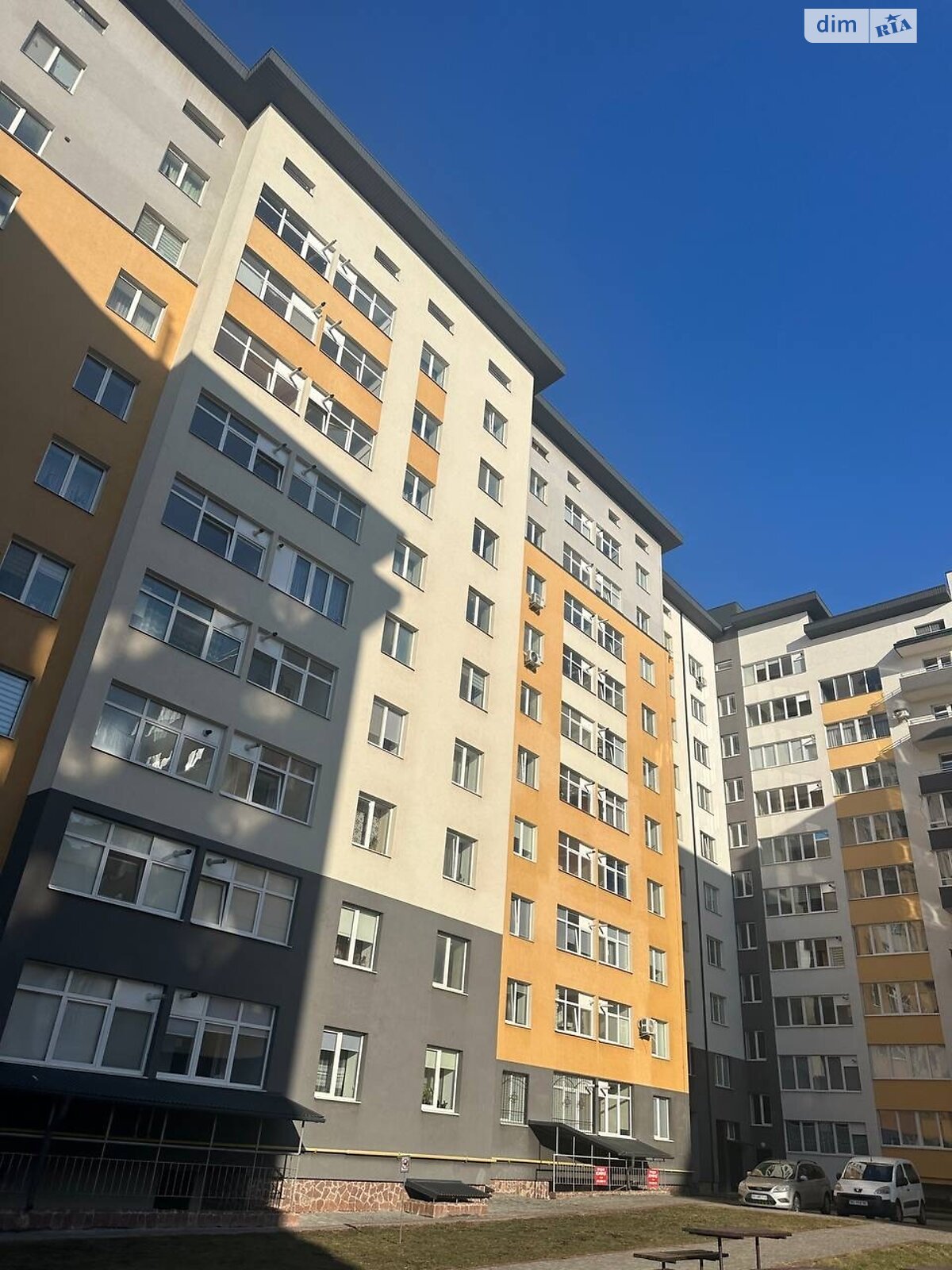 Продаж трикімнатної квартири в Тернополі, на вул. Микулинецька, район Авторинок фото 1 Продаж трикімнатної квартири в Тернополі, на вул. Микулинецька, район Авторинок фото 1