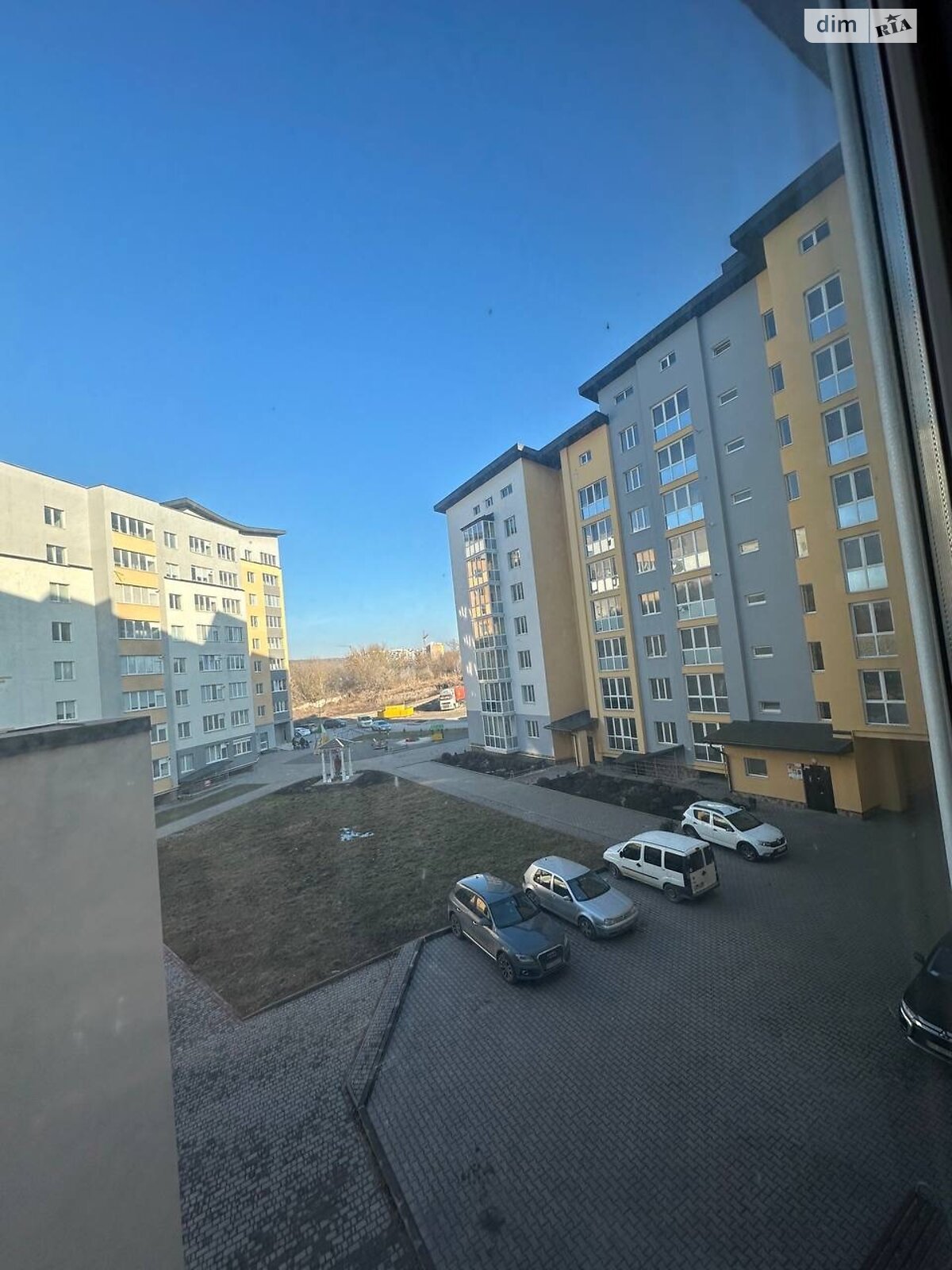 Продаж трикімнатної квартири в Тернополі, на вул. Микулинецька, район Авторинок фото 1 Продаж трикімнатної квартири в Тернополі, на вул. Микулинецька, район Авторинок фото 1
