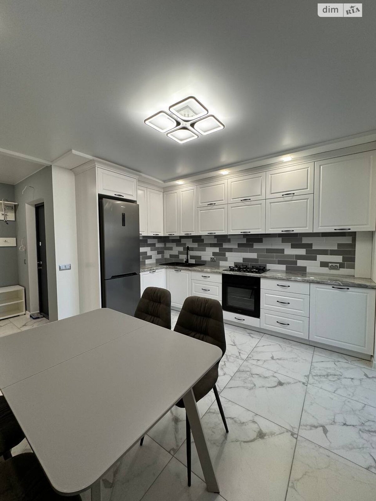 Продаж двокімнатної квартири в Тернополі, на вул. Микулинецька 116Р, район Авторинок фото 1 Продаж двокімнатної квартири в Тернополі, на вул. Микулинецька 116Р, район Авторинок фото 1