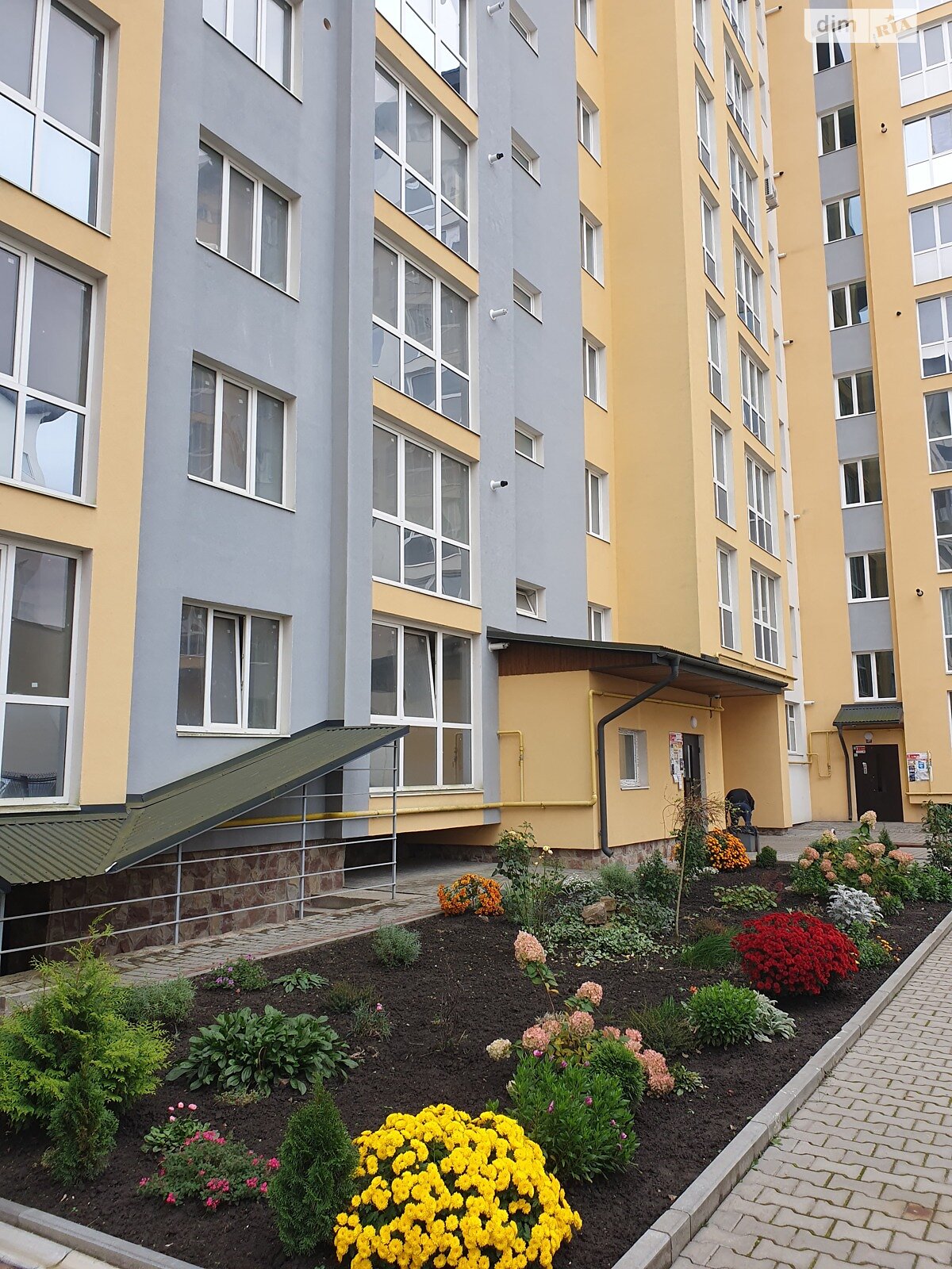 Продажа трехкомнатной квартиры в Тернополе, на ул. Микулинецкая 116П, район Авторынок фото 1 Продажа трехкомнатной квартиры в Тернополе, на ул. Микулинецкая 116П, район Авторынок фото 1