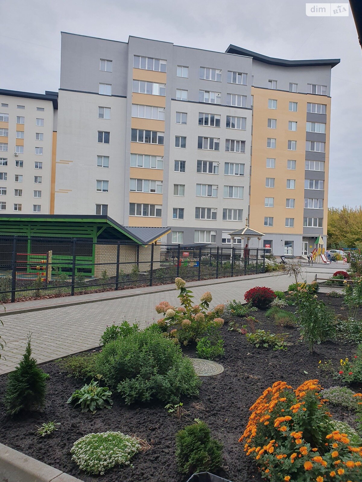 Продажа трехкомнатной квартиры в Тернополе, на ул. Микулинецкая 116П, район Авторынок фото 1 Продажа трехкомнатной квартиры в Тернополе, на ул. Микулинецкая 116П, район Авторынок фото 1