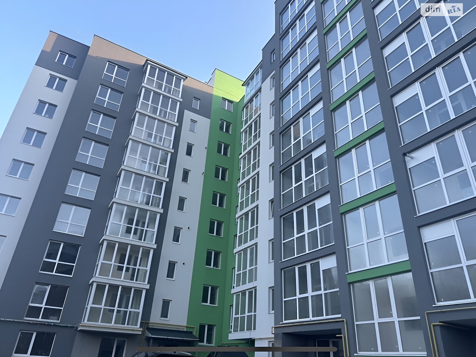 Продажа двухкомнатной квартиры в Тернополе, на ул. Черновецкая, район Бакаиха фото 1 Продажа двухкомнатной квартиры в Тернополе, на ул. Черновецкая, район Бакаиха фото 1