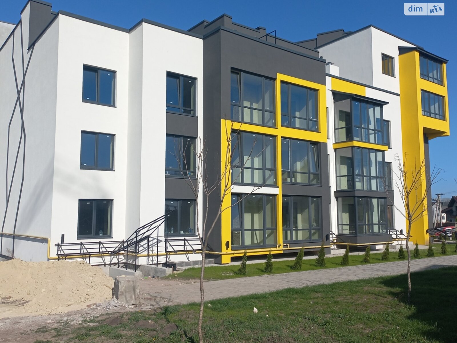 Продажа трехкомнатной квартиры в Тернополе, на ул. 15-го Апреля, район Бам фото 1