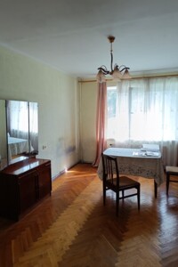 Продаж п`ятикімнатної квартири в Тернополі, на вул. 15-го Квітня, район Бам фото 2