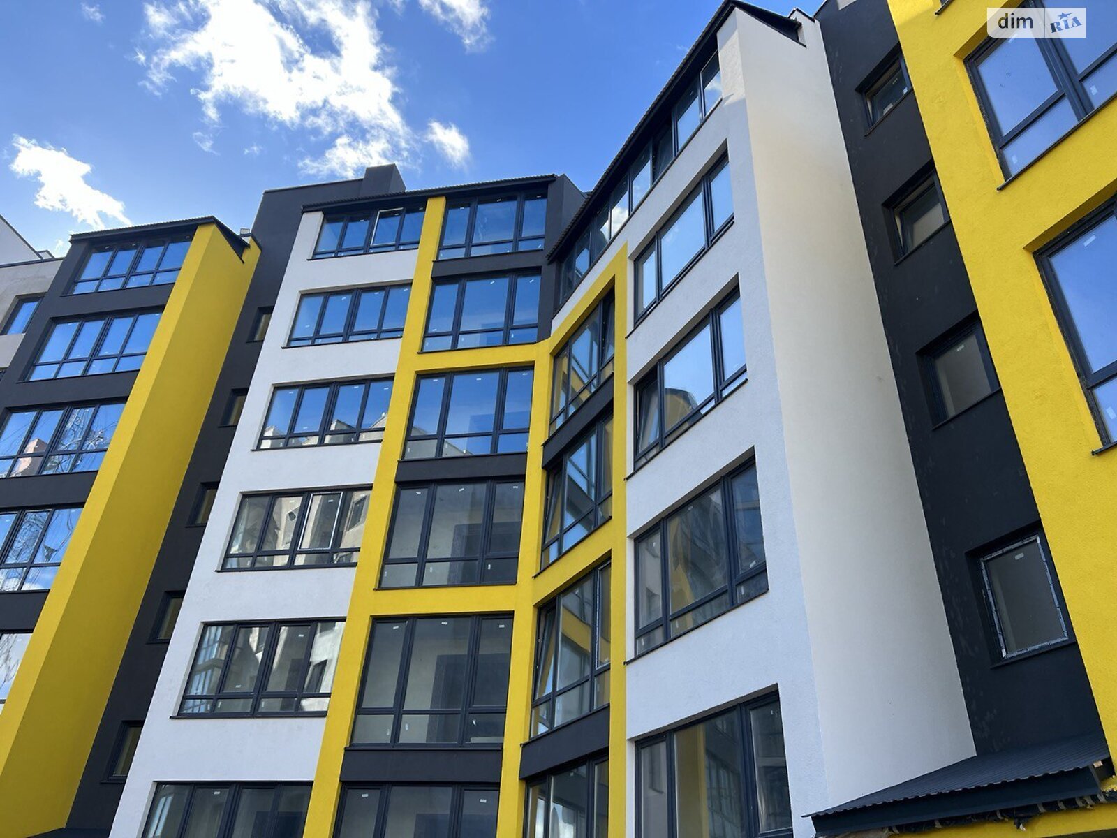 Продажа двухкомнатной квартиры в Тернополе, на ул. 15-го Апреля, район Бам фото 1 Продажа двухкомнатной квартиры в Тернополе, на ул. 15-го Апреля, район Бам фото 1