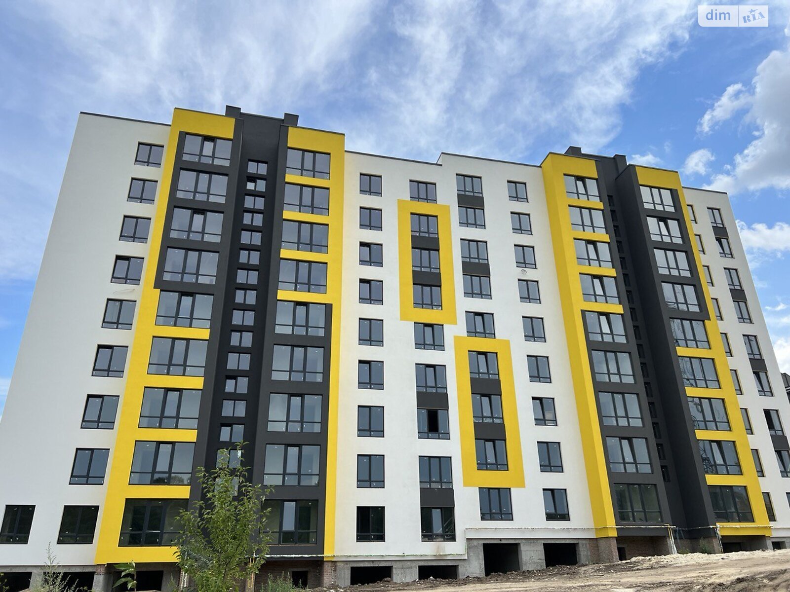 Продажа трехкомнатной квартиры в Тернополе, на ул. 15-го Апреля, район Бам фото 1 Продажа трехкомнатной квартиры в Тернополе, на ул. 15-го Апреля, район Бам фото 1