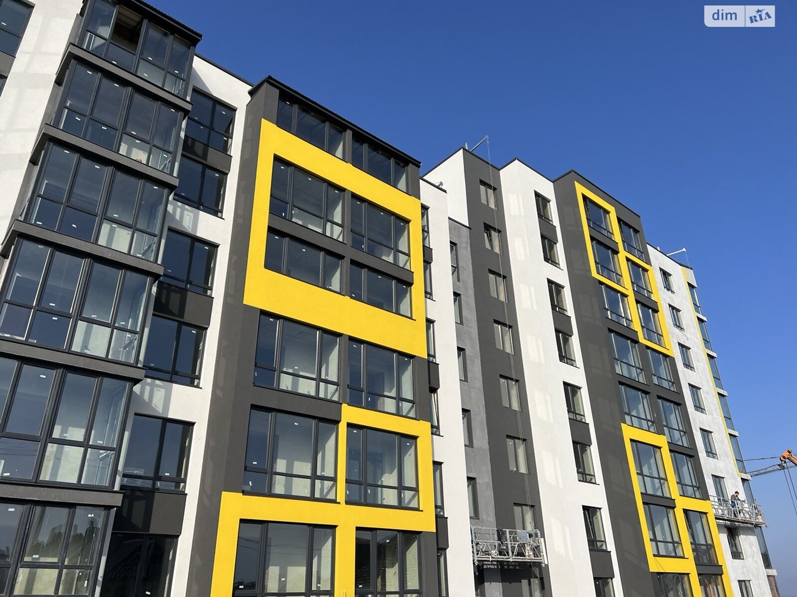 Продажа трехкомнатной квартиры в Тернополе, на ул. 15-го Апреля, район Бам фото 1 Продажа трехкомнатной квартиры в Тернополе, на ул. 15-го Апреля, район Бам фото 1
