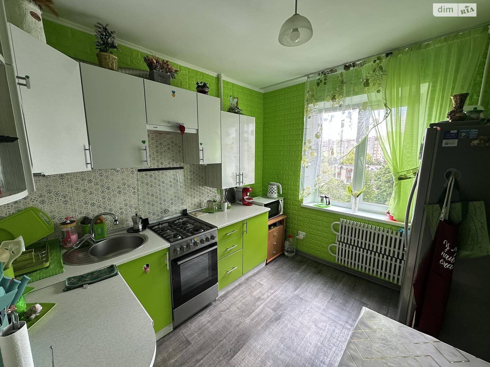 Продажа четырехкомнатной квартиры в Тернополе, на ул. 15-го Апреля, район Бам фото 1 Продажа четырехкомнатной квартиры в Тернополе, на ул. 15-го Апреля, район Бам фото 1