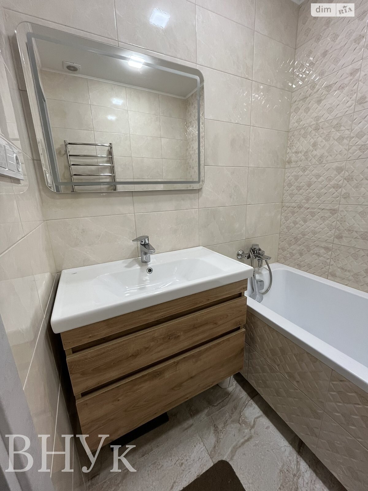 Продаж двокімнатної квартири в Тернополі, на вул. 15-го Квітня, район Бам фото 1 Продаж двокімнатної квартири в Тернополі, на вул. 15-го Квітня, район Бам фото 1