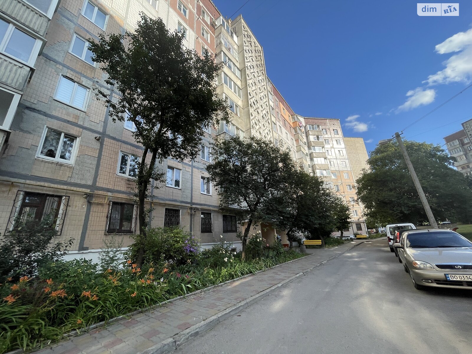Продаж трикімнатної квартири в Тернополі, на вул. 15-го Квітня 21, район Бам фото 1 Продаж трикімнатної квартири в Тернополі, на вул. 15-го Квітня 21, район Бам фото 1