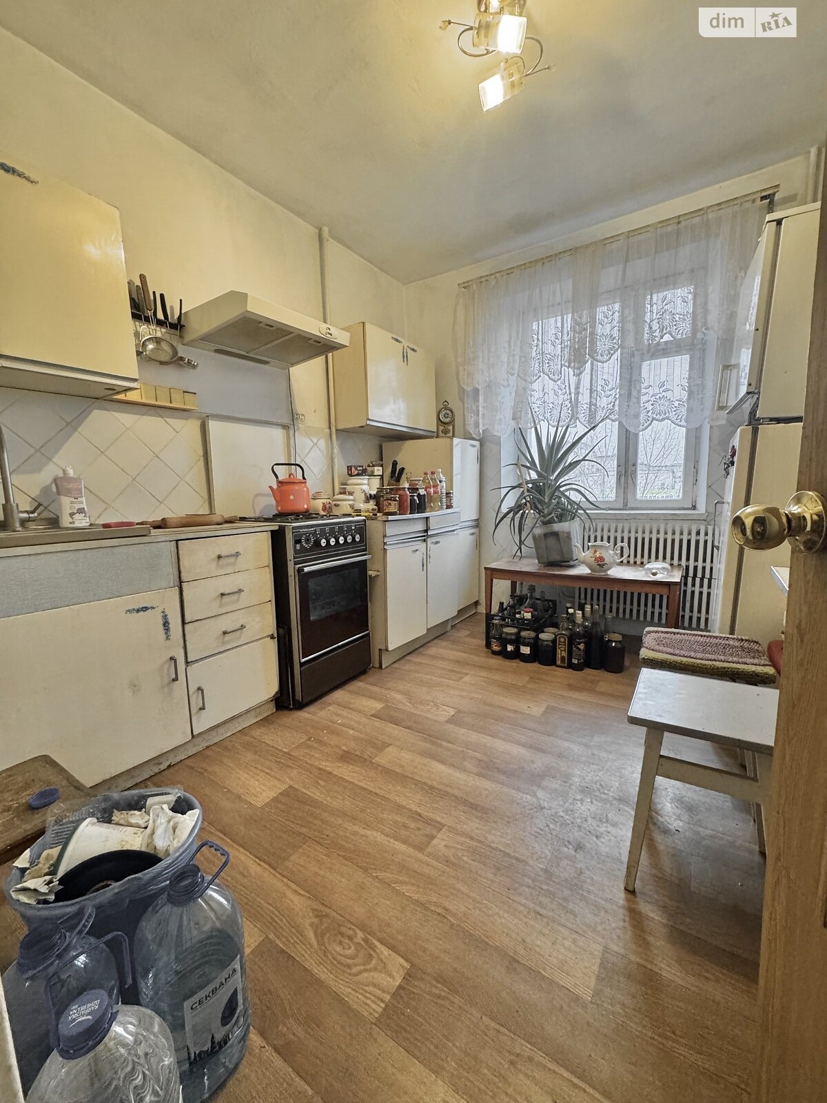 Продажа двухкомнатной квартиры в Тернополе, на ул. 15-го Апреля 6, район Бам фото 1 Продажа двухкомнатной квартиры в Тернополе, на ул. 15-го Апреля 6, район Бам фото 1