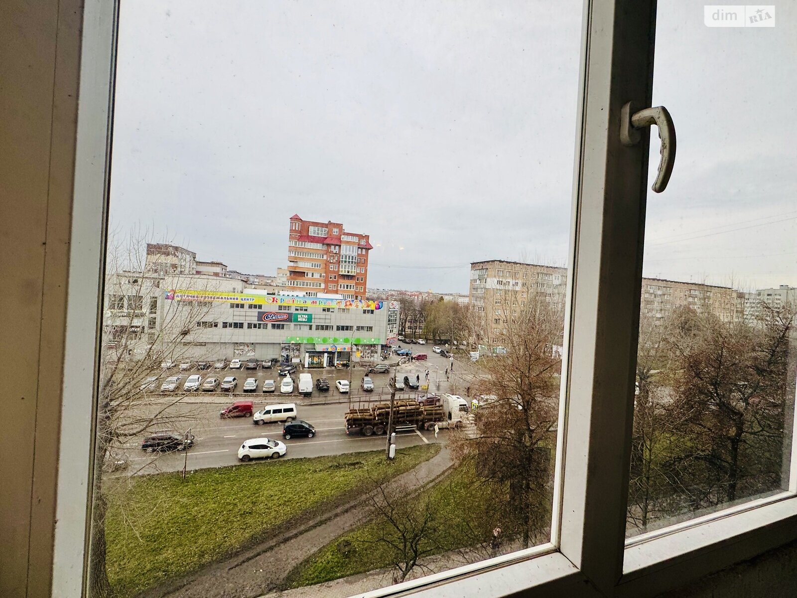 Продажа двухкомнатной квартиры в Тернополе, на ул. 15-го Апреля 6, район Бам фото 1 Продажа двухкомнатной квартиры в Тернополе, на ул. 15-го Апреля 6, район Бам фото 1