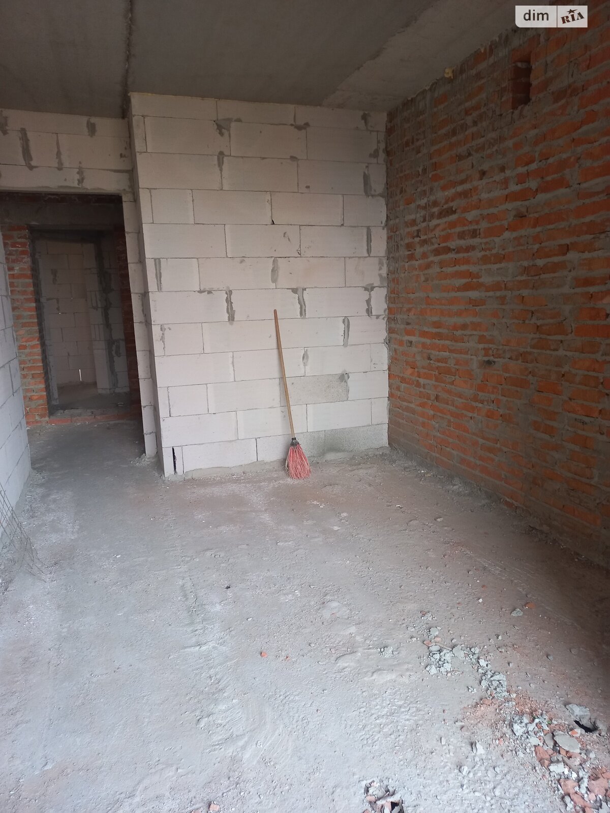 Продаж трикімнатної квартири в Тернополі, на вул. 15-го Квітня, район Бам фото 1 Продаж трикімнатної квартири в Тернополі, на вул. 15-го Квітня, район Бам фото 1