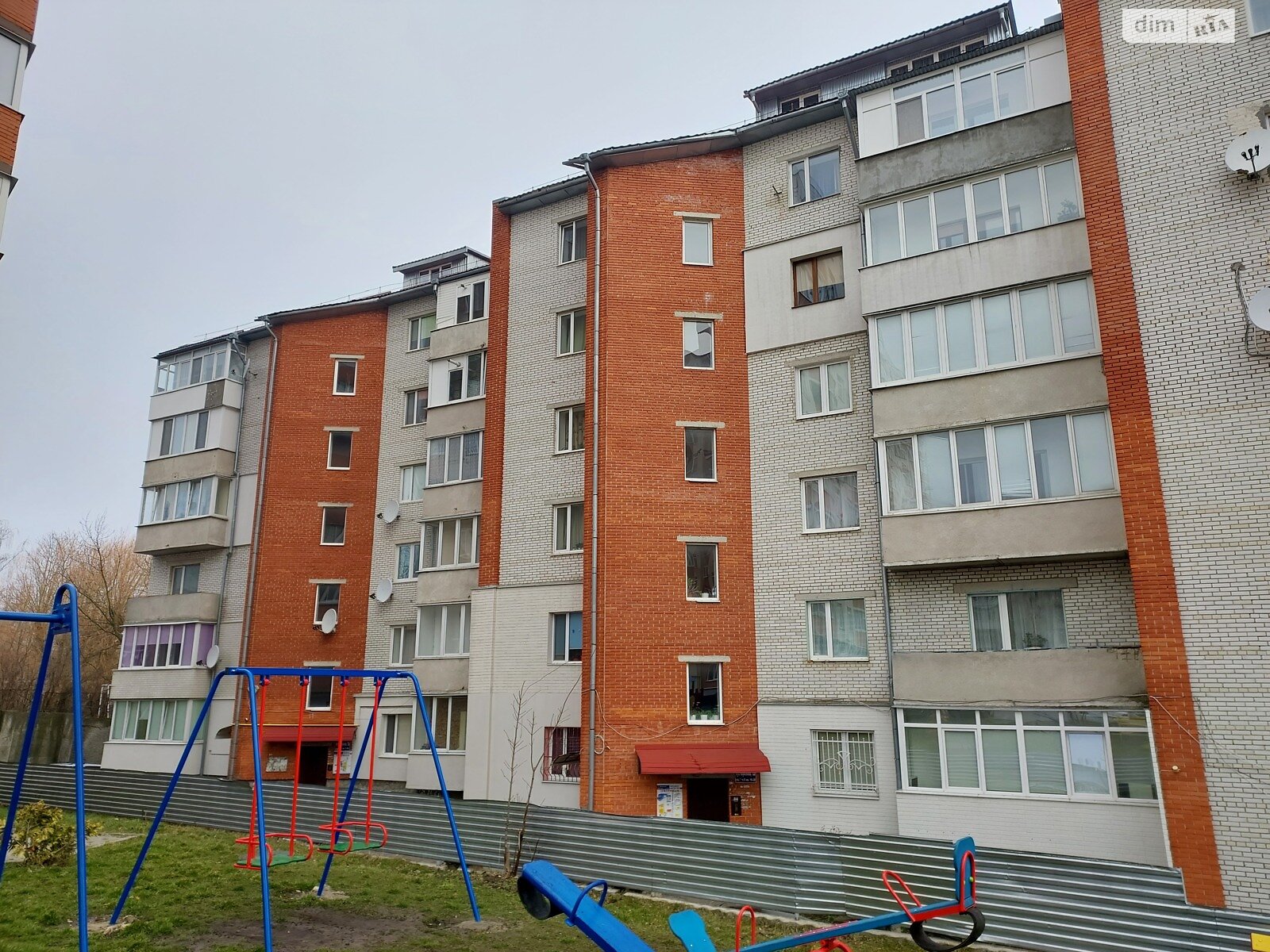 Продажа трехкомнатной квартиры в Тернополе, на ул. Академика Сергея Королева 12А, район Бам фото 1 Продажа трехкомнатной квартиры в Тернополе, на ул. Академика Сергея Королева 12А, район Бам фото 1