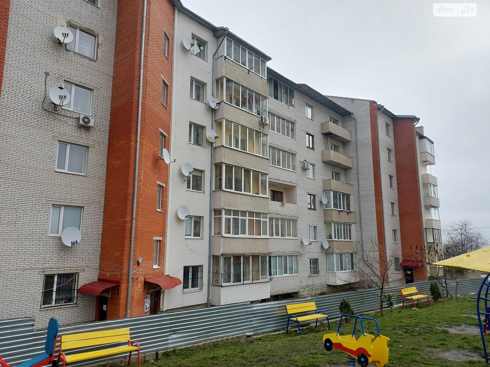 Продажа трехкомнатной квартиры в Тернополе, на ул. Академика Сергея Королева 12А, район Бам фото 1 Продажа трехкомнатной квартиры в Тернополе, на ул. Академика Сергея Королева 12А, район Бам фото 1
