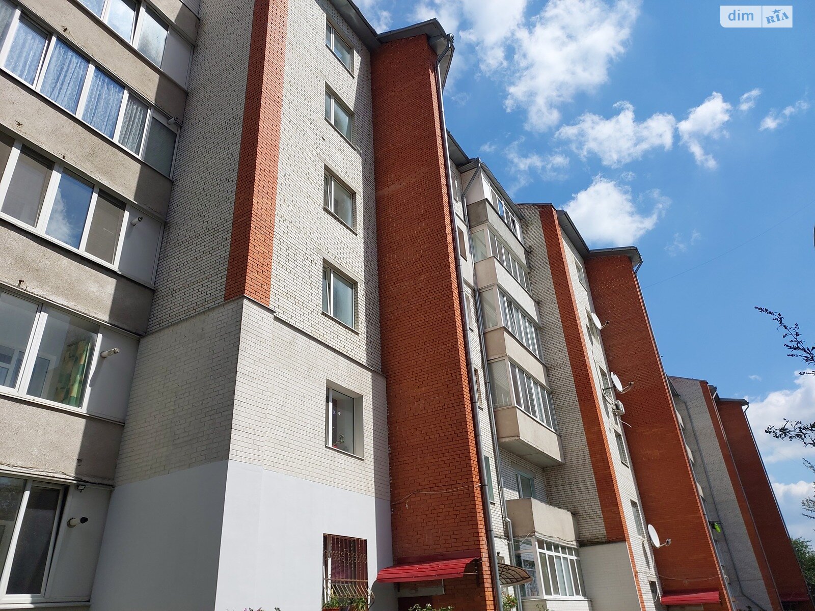 Продажа трехкомнатной квартиры в Тернополе, на ул. Академика Сергея Королева 12А, район Бам фото 1 Продажа трехкомнатной квартиры в Тернополе, на ул. Академика Сергея Королева 12А, район Бам фото 1