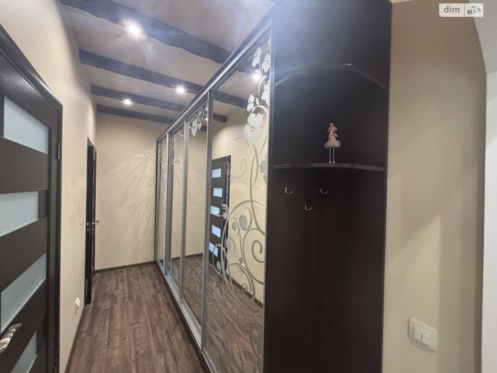 Продаж двокімнатної квартири в Тернополі, на вул. Академіка Сергія Корольова, район Бам фото 1 Продаж двокімнатної квартири в Тернополі, на вул. Академіка Сергія Корольова, район Бам фото 1