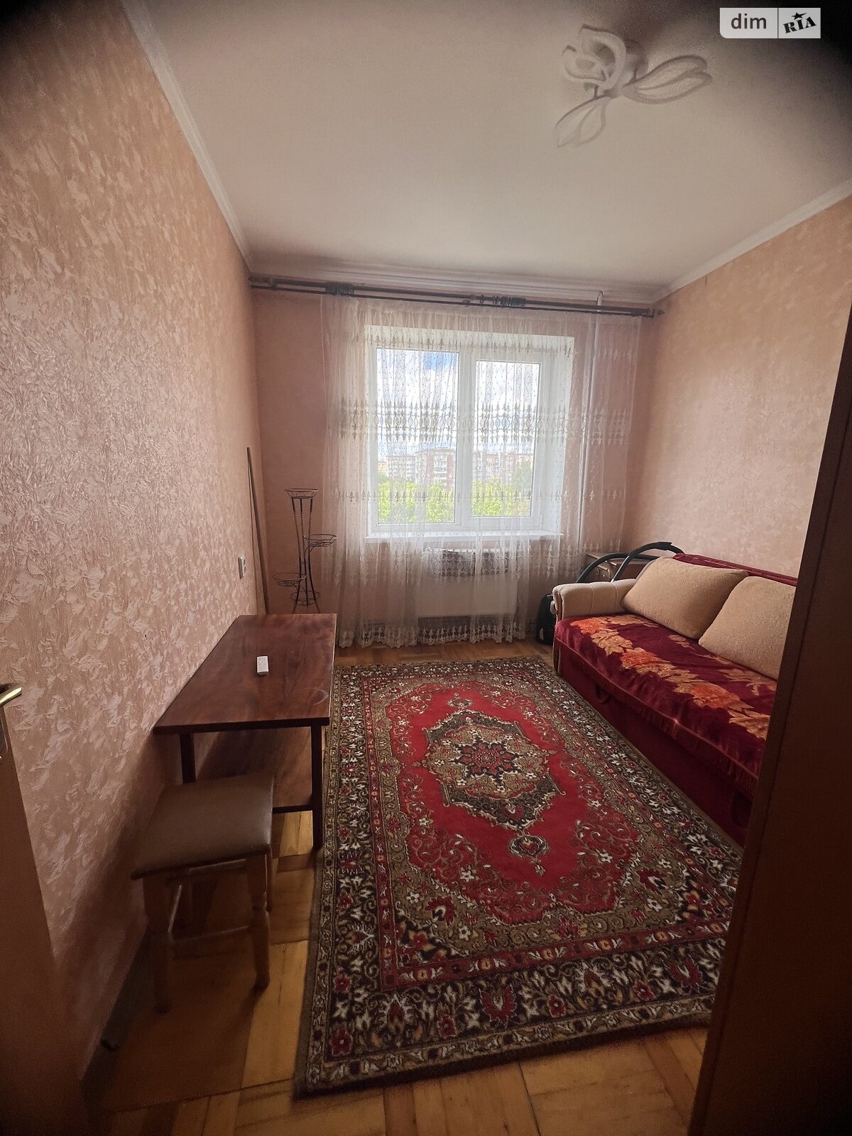 Продаж трикімнатної квартири в Тернополі, на вул. Академіка Сергія Корольова, район Бам фото 1 Продаж трикімнатної квартири в Тернополі, на вул. Академіка Сергія Корольова, район Бам фото 1