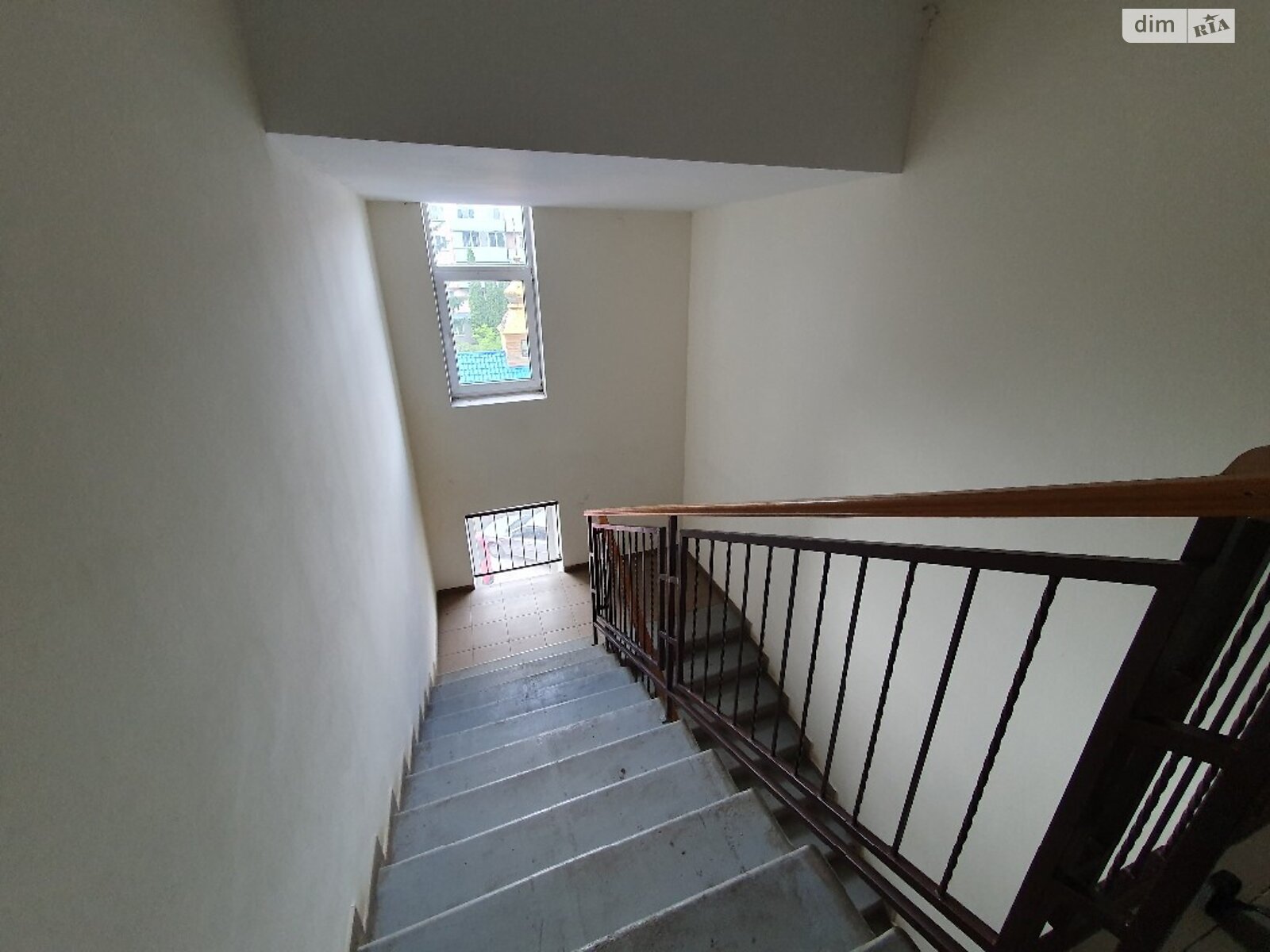 Продажа трехкомнатной квартиры в Тернополе, на ул. Бродовская, район Бам фото 1