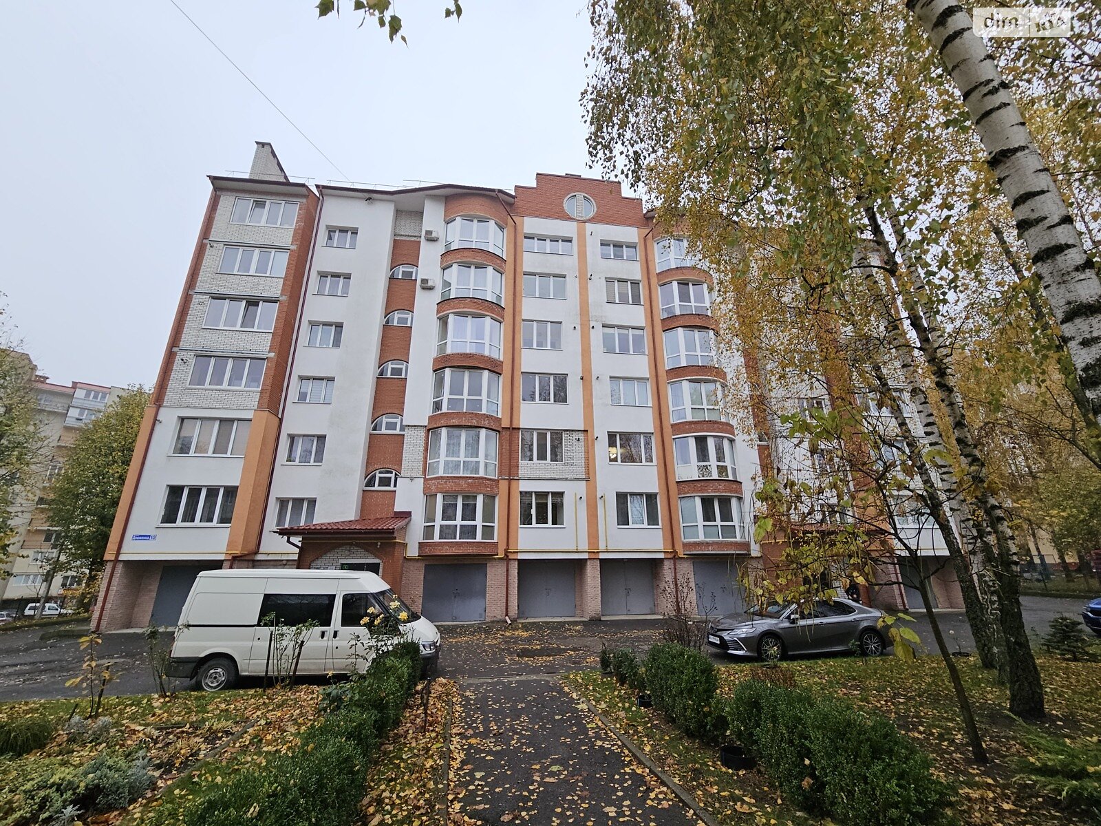 Продаж трикімнатної квартири в Тернополі, на вул. Довженка Олександра 10, район Бам фото 1