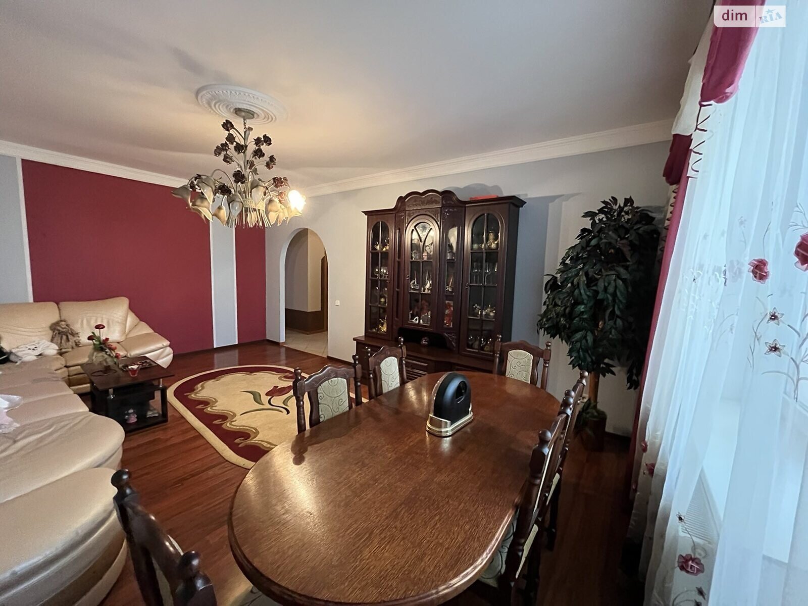 Продаж трикімнатної квартири в Тернополі, на вул. Лепкого Богдана, район Бам фото 1 Продаж трикімнатної квартири в Тернополі, на вул. Лепкого Богдана, район Бам фото 1