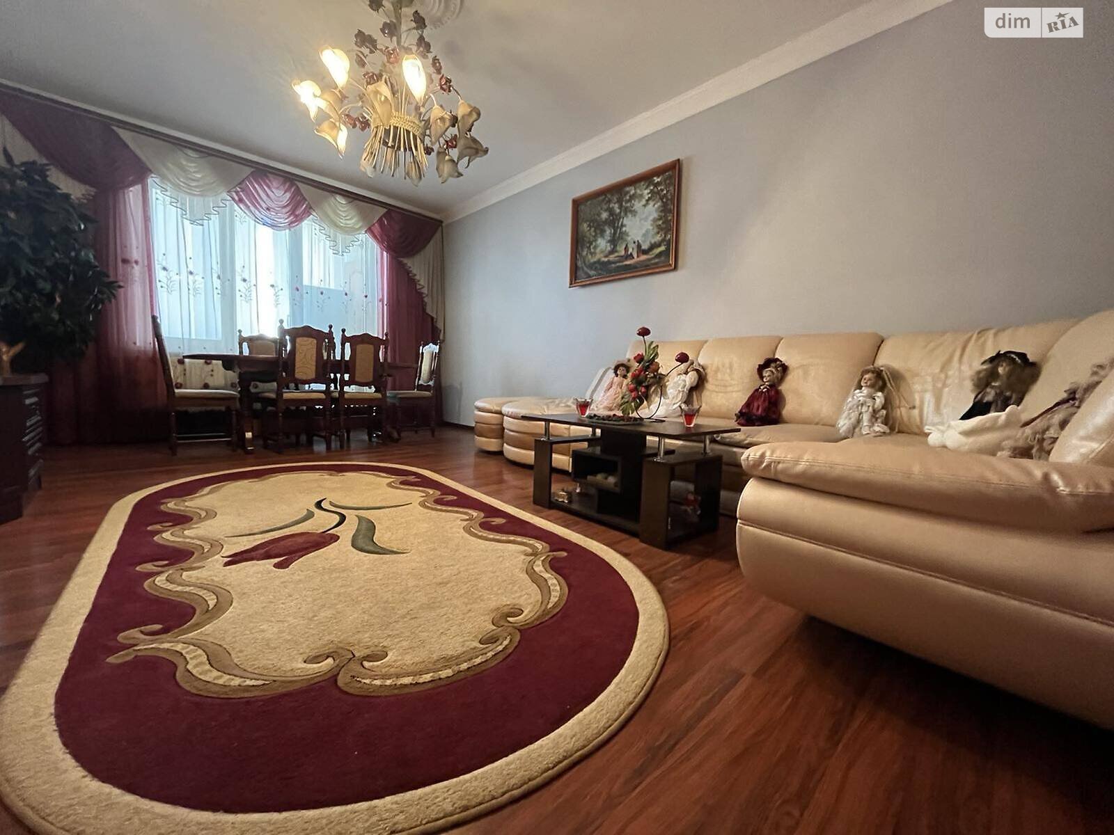Продаж трикімнатної квартири в Тернополі, на вул. Лепкого Богдана, район Бам фото 1 Продаж трикімнатної квартири в Тернополі, на вул. Лепкого Богдана, район Бам фото 1