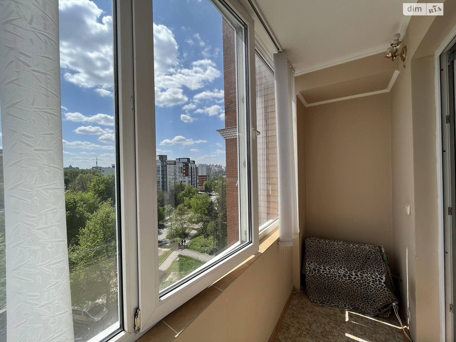 Продажа трехкомнатной квартиры в Тернополе, на ул. Лепкого Богдана, район Бам фото 1