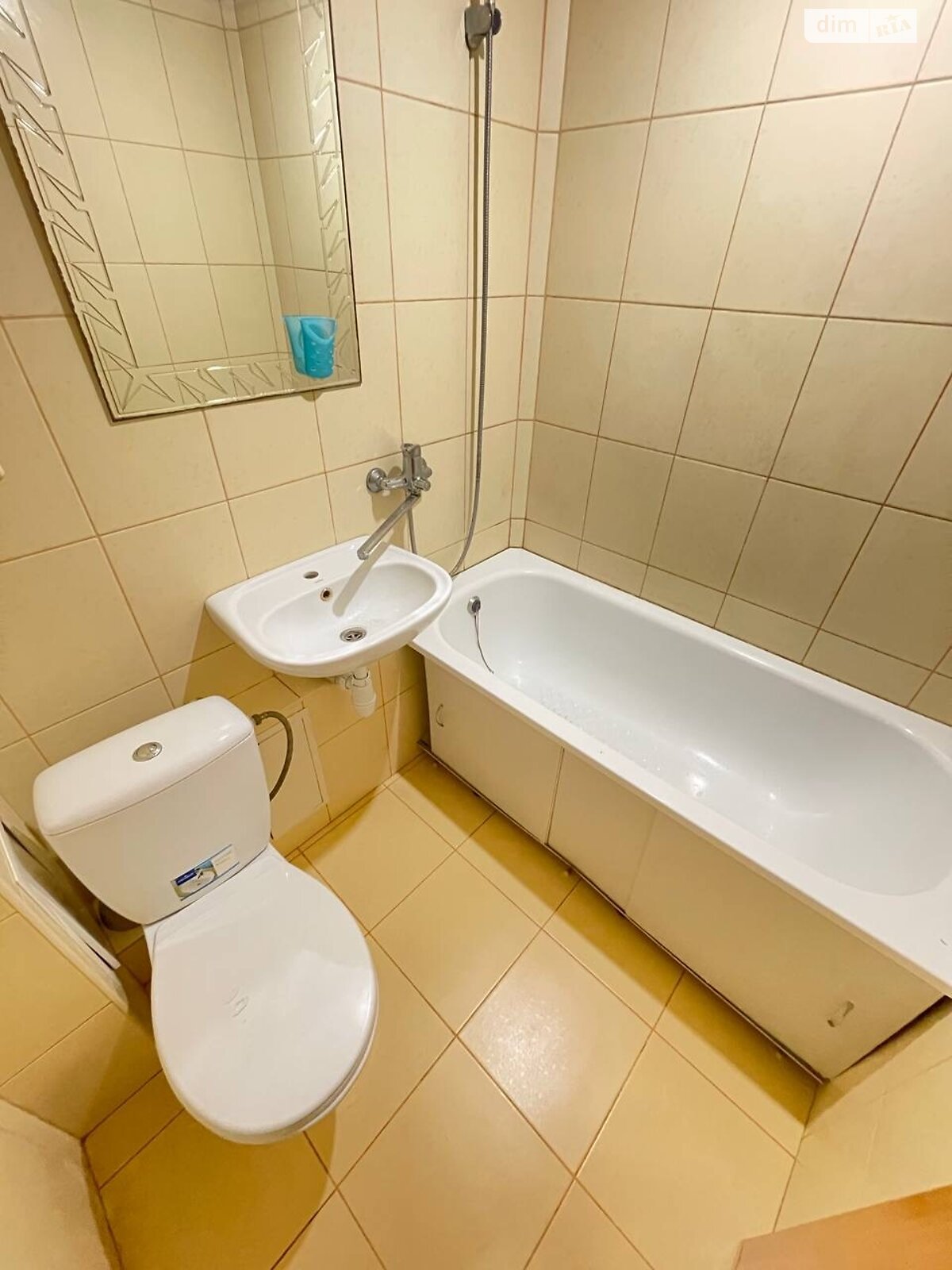 Продажа двухкомнатной квартиры в Тернополе, на ул. Фабричная, район Бам фото 1 Продажа двухкомнатной квартиры в Тернополе, на ул. Фабричная, район Бам фото 1