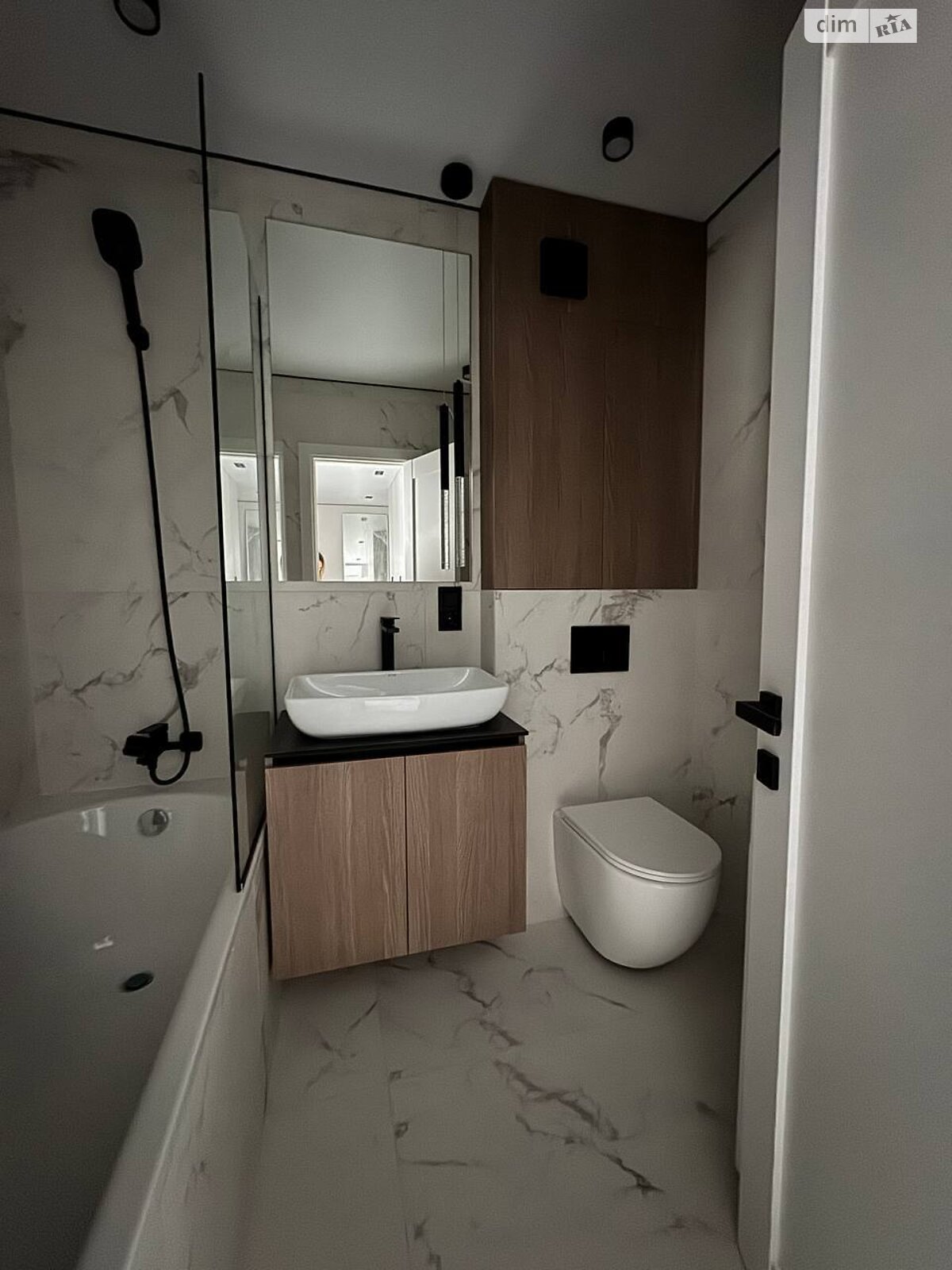 Продажа однокомнатной квартиры в Тернополе, на пер. Генерала Мирона Тарнавского, район Бам фото 1 Продажа однокомнатной квартиры в Тернополе, на пер. Генерала Мирона Тарнавского, район Бам фото 1