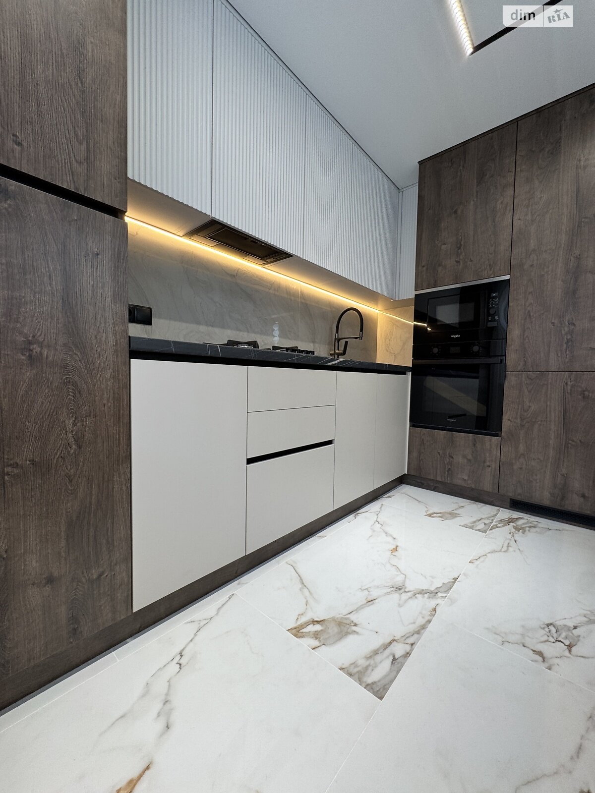 Продажа однокомнатной квартиры в Тернополе, на пер. Генерала Мирона Тарнавского 1, район Бам фото 1 Продажа однокомнатной квартиры в Тернополе, на пер. Генерала Мирона Тарнавского 1, район Бам фото 1