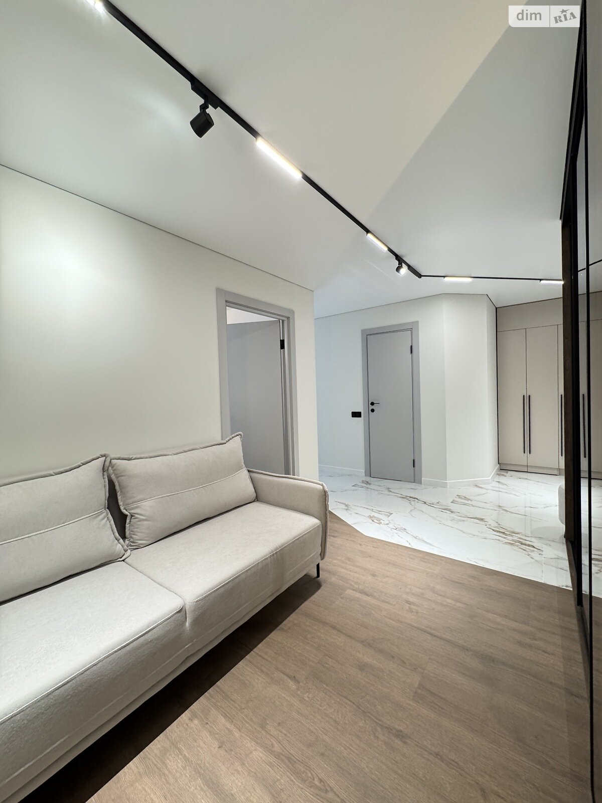 Продажа однокомнатной квартиры в Тернополе, на пер. Генерала Мирона Тарнавского 1, район Бам фото 1 Продажа однокомнатной квартиры в Тернополе, на пер. Генерала Мирона Тарнавского 1, район Бам фото 1